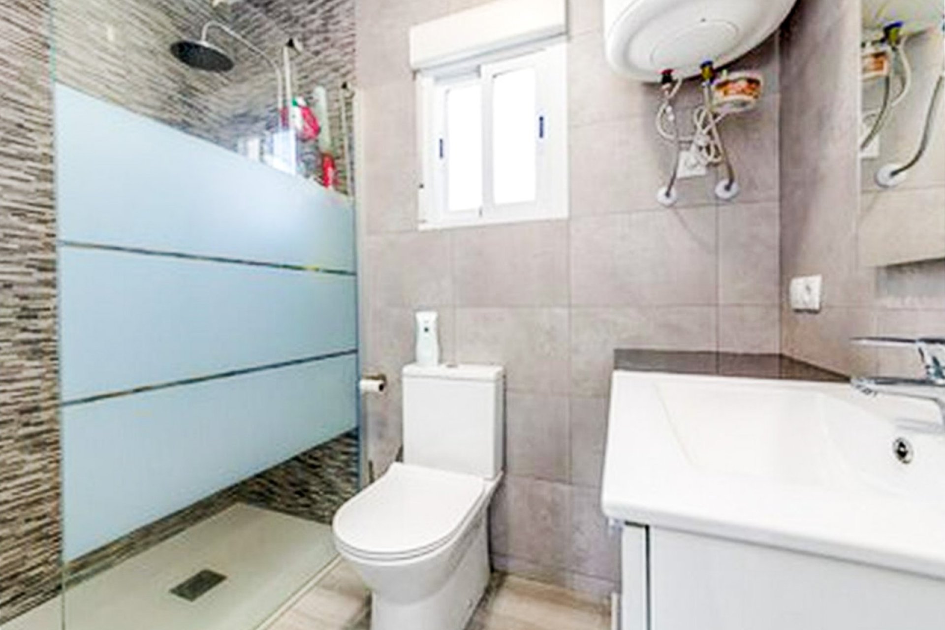 Reventa - Villa / Semi detached - Torrevieja - Playa de los Locos