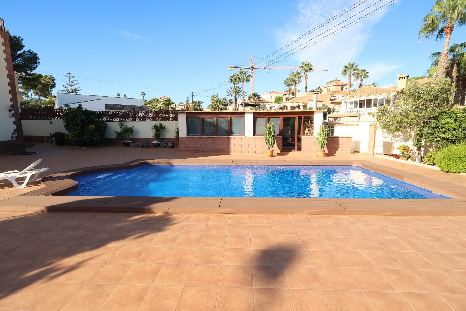 Reventa - Villa - Torrevieja - Los Balcones