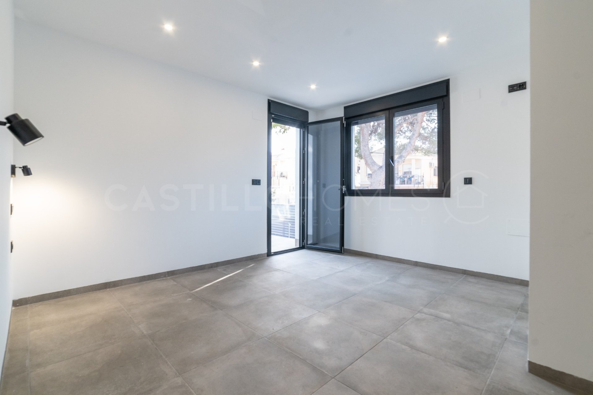 Reventa - Villa - Torrevieja - Los Balcones