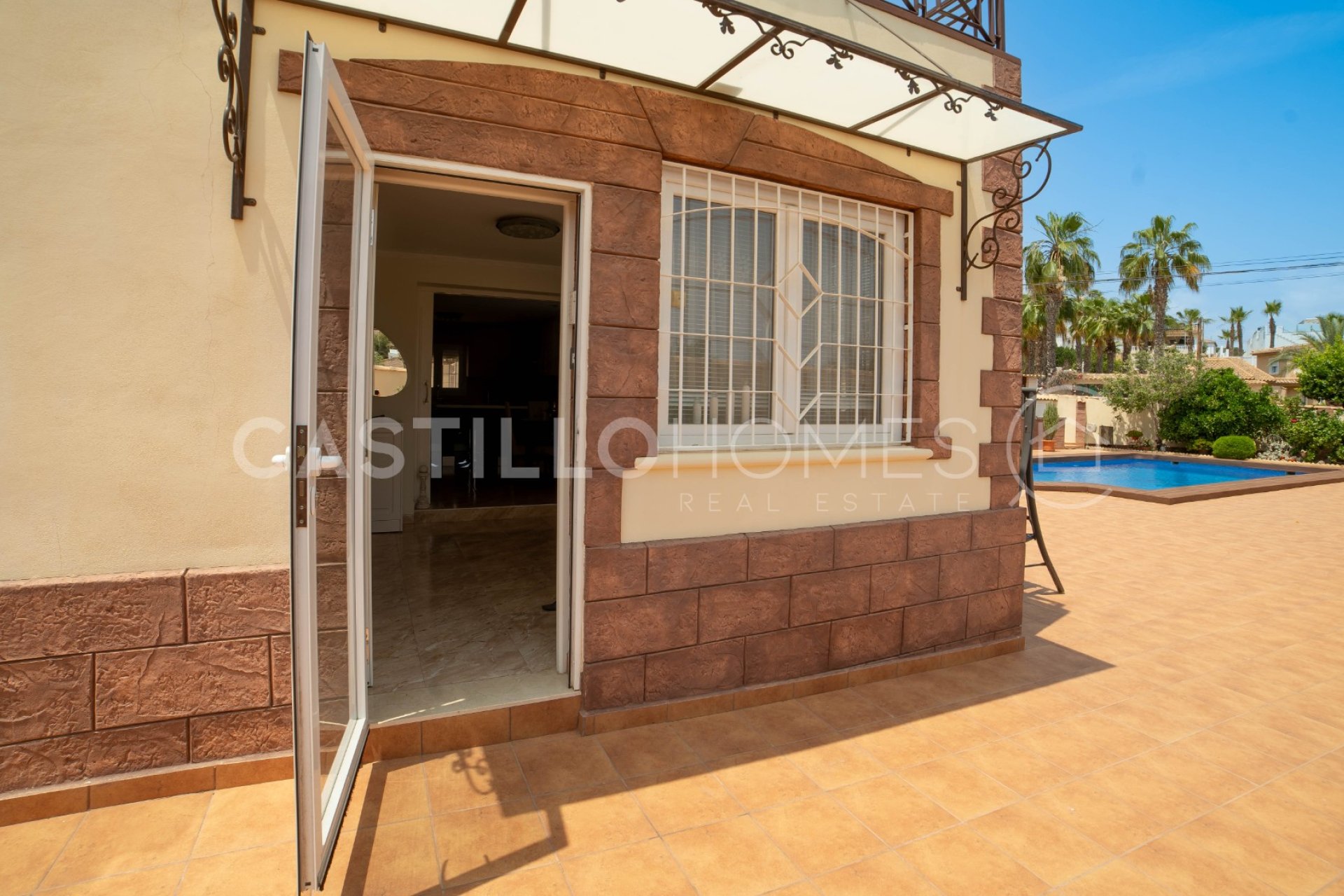 Reventa - Villa - Torrevieja - Los Balcones