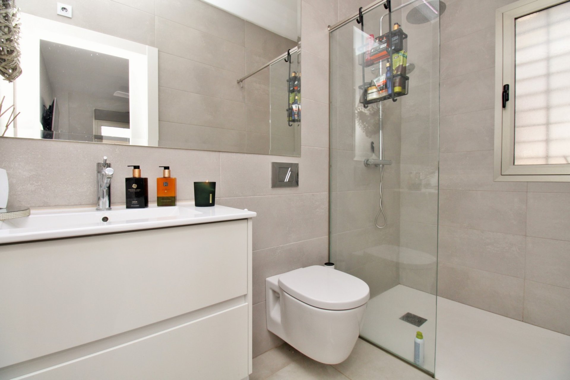 Reventa - Villa - Villamartin - Villamartín