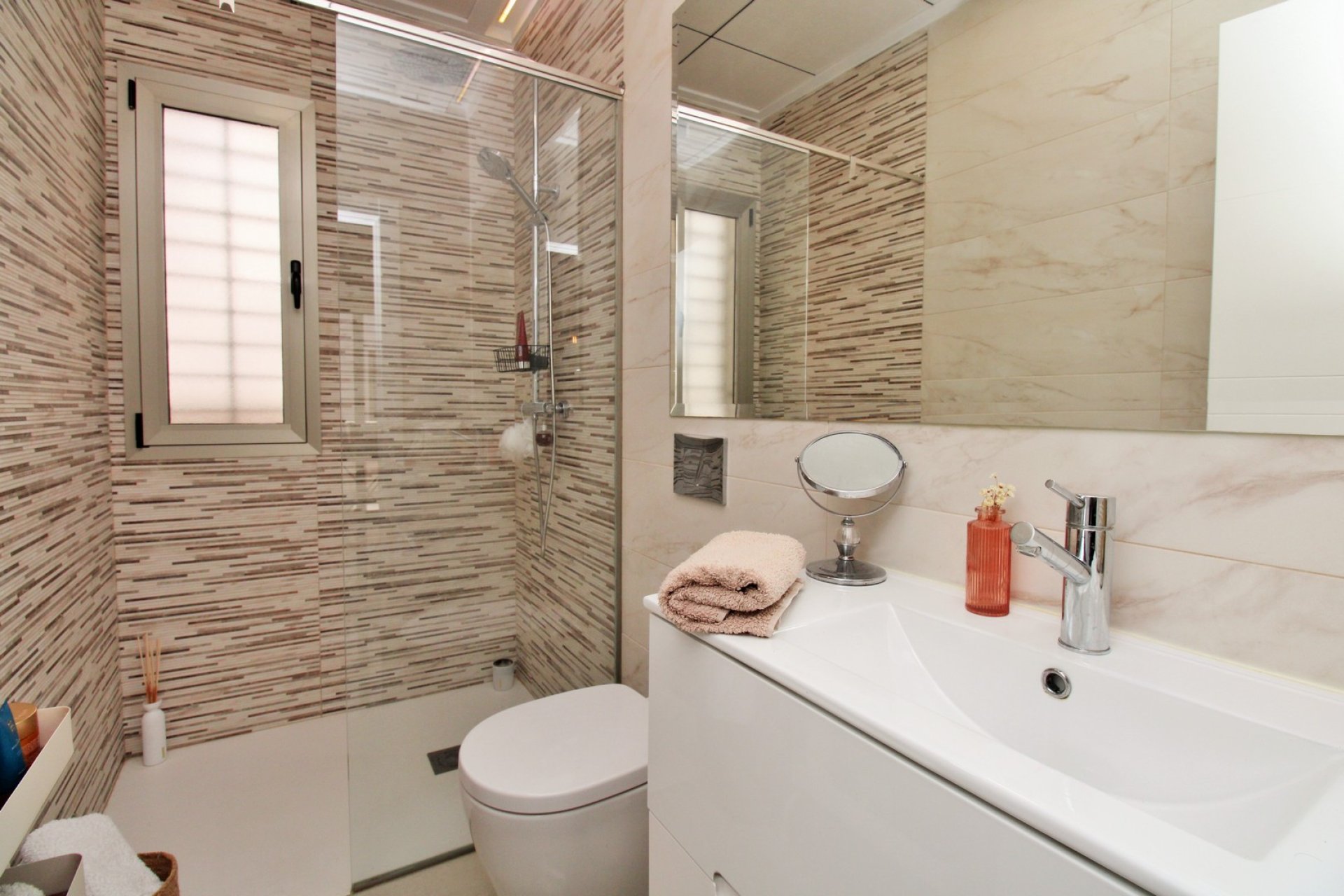 Reventa - Villa - Villamartin - Villamartín