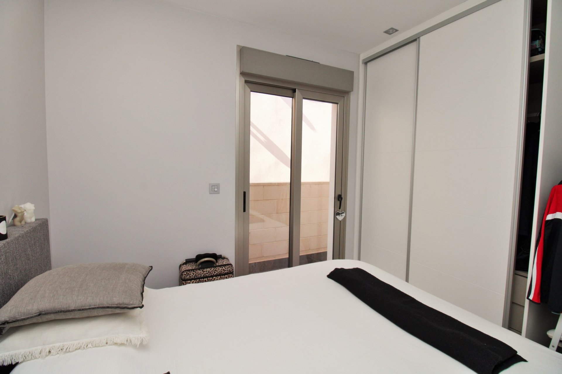 Reventa - Villa - Villamartin - Villamartín