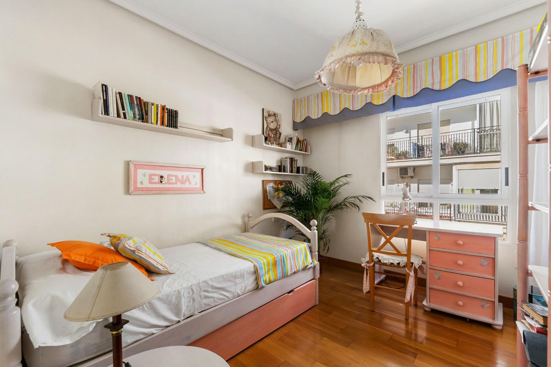 Revente - Appartement - Torrevieja - Centro - Muelle Pesquero
