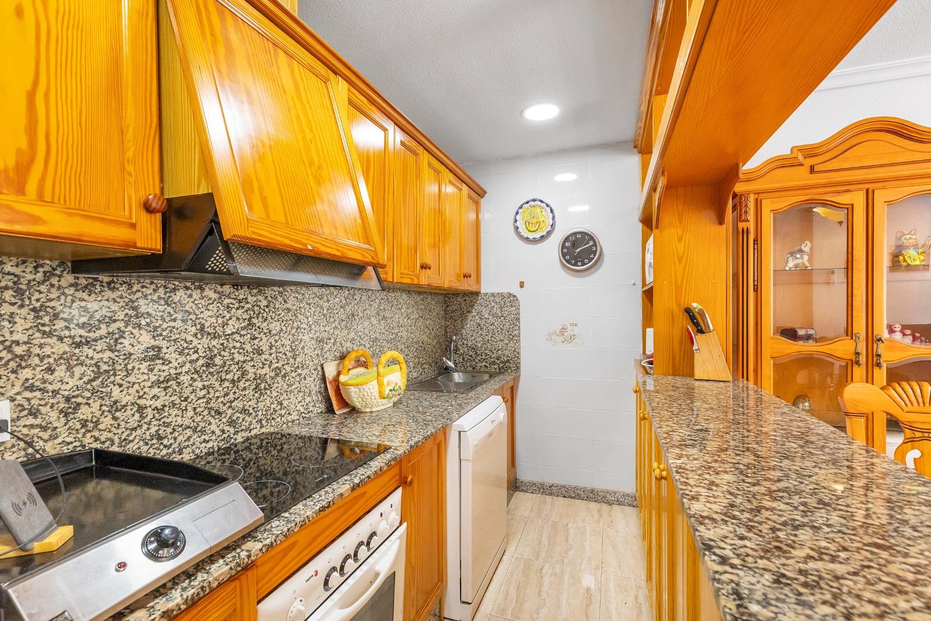 Revente - Appartement - Torrevieja - Paseo maritimo