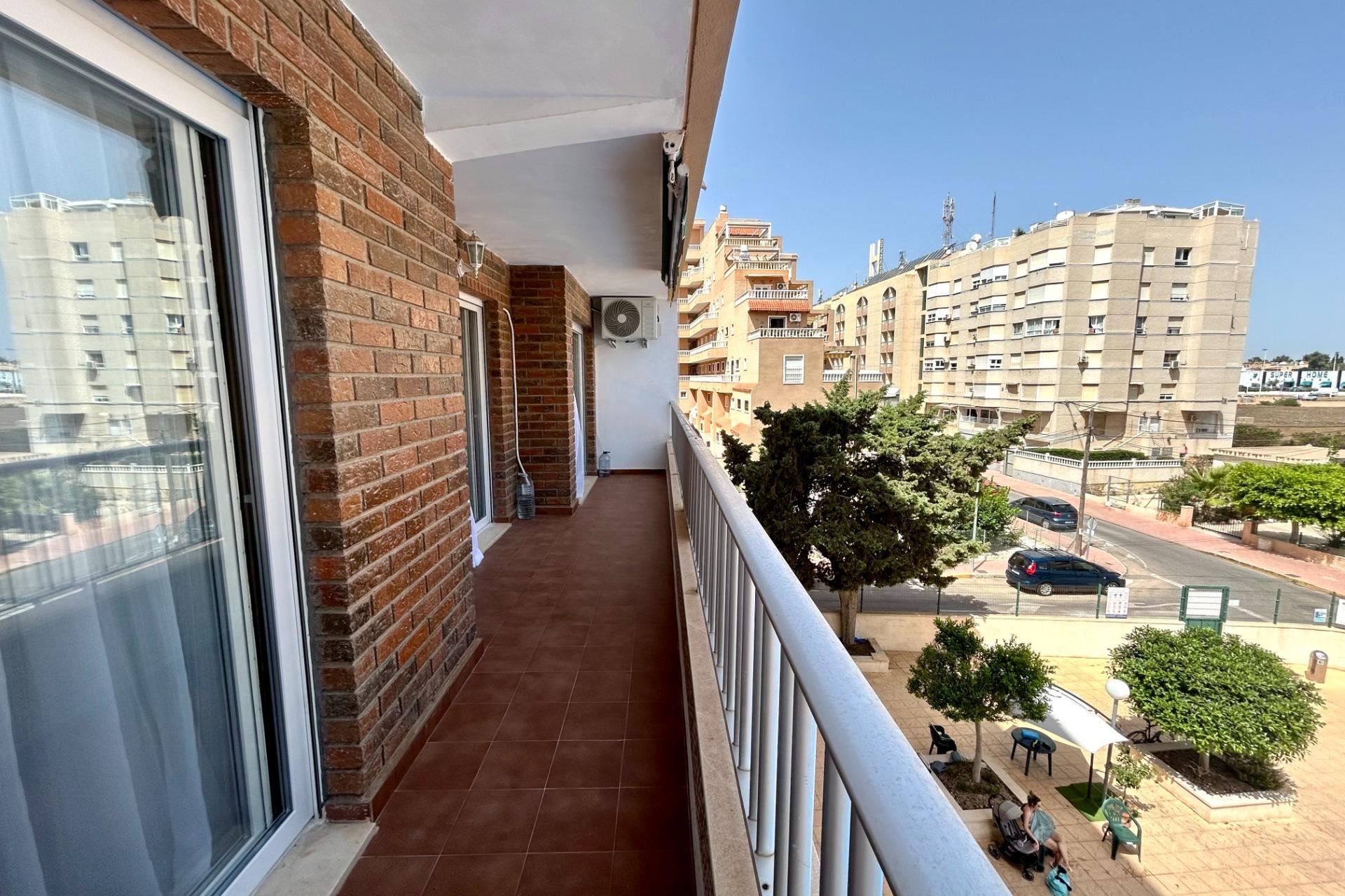 Revente - Appartement - Torrevieja - Punta prima