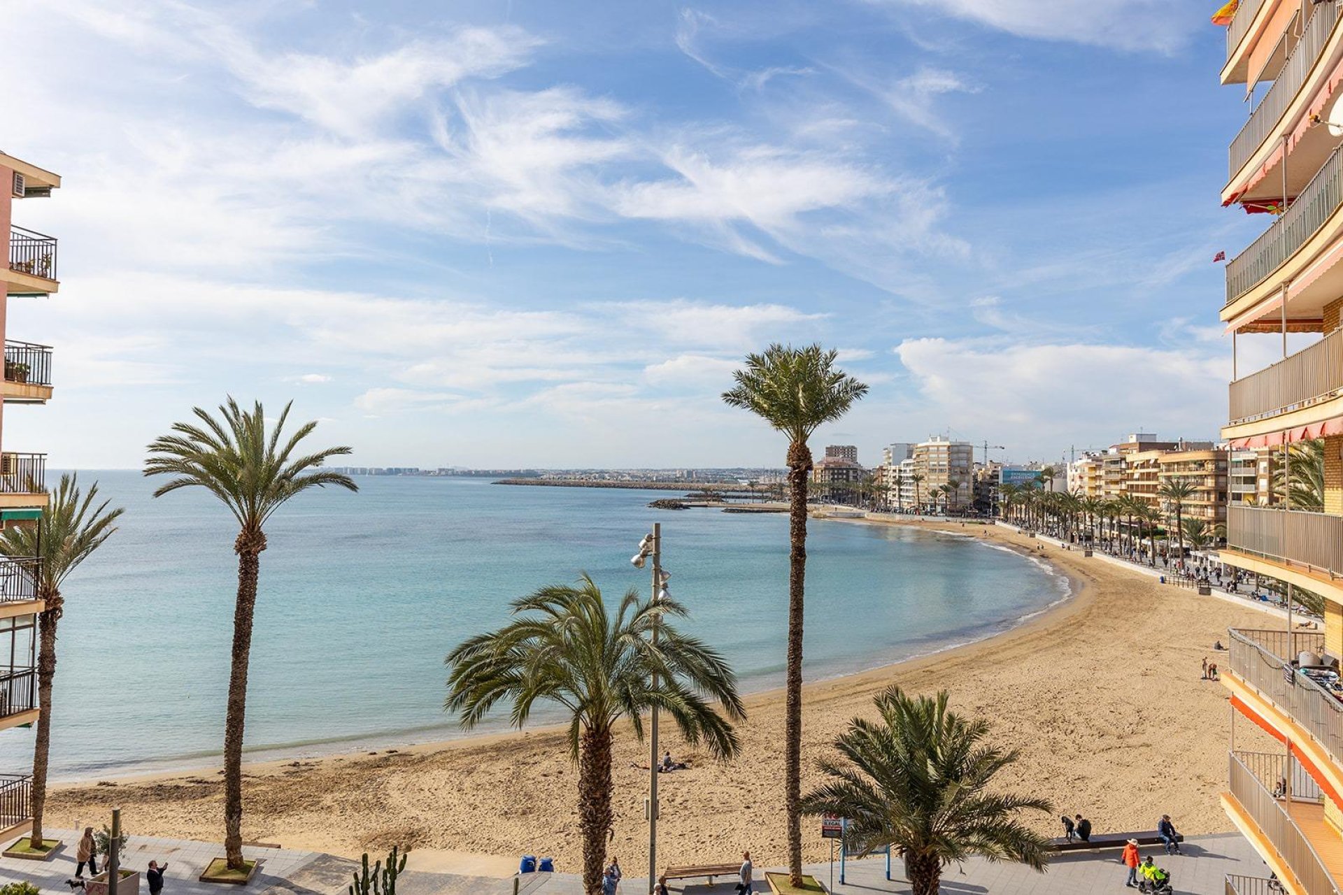 Revente - Attique - Torrevieja - Estacion de autobuses