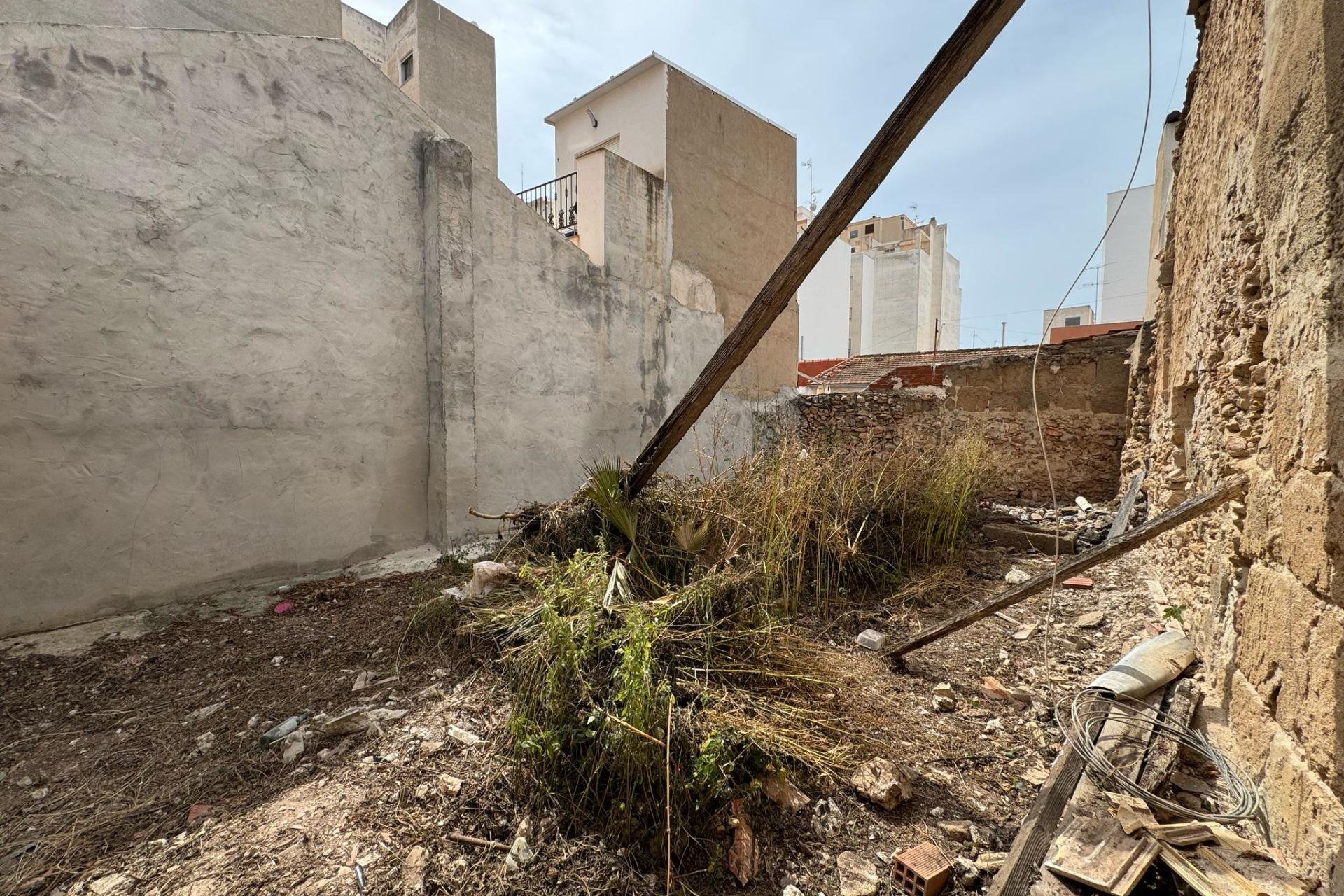 Revente - Parcelle / Terrain - Torrevieja - Centro