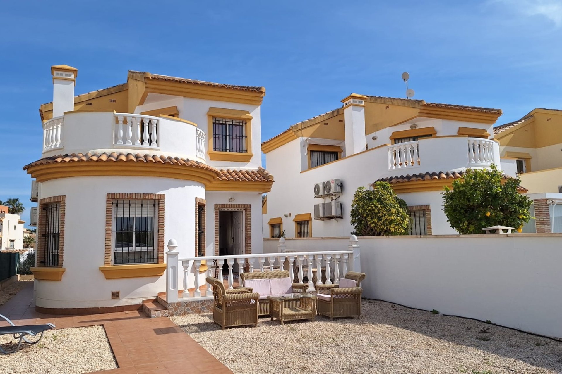 Revente - Villa - Guardamar del Segura - El Raso