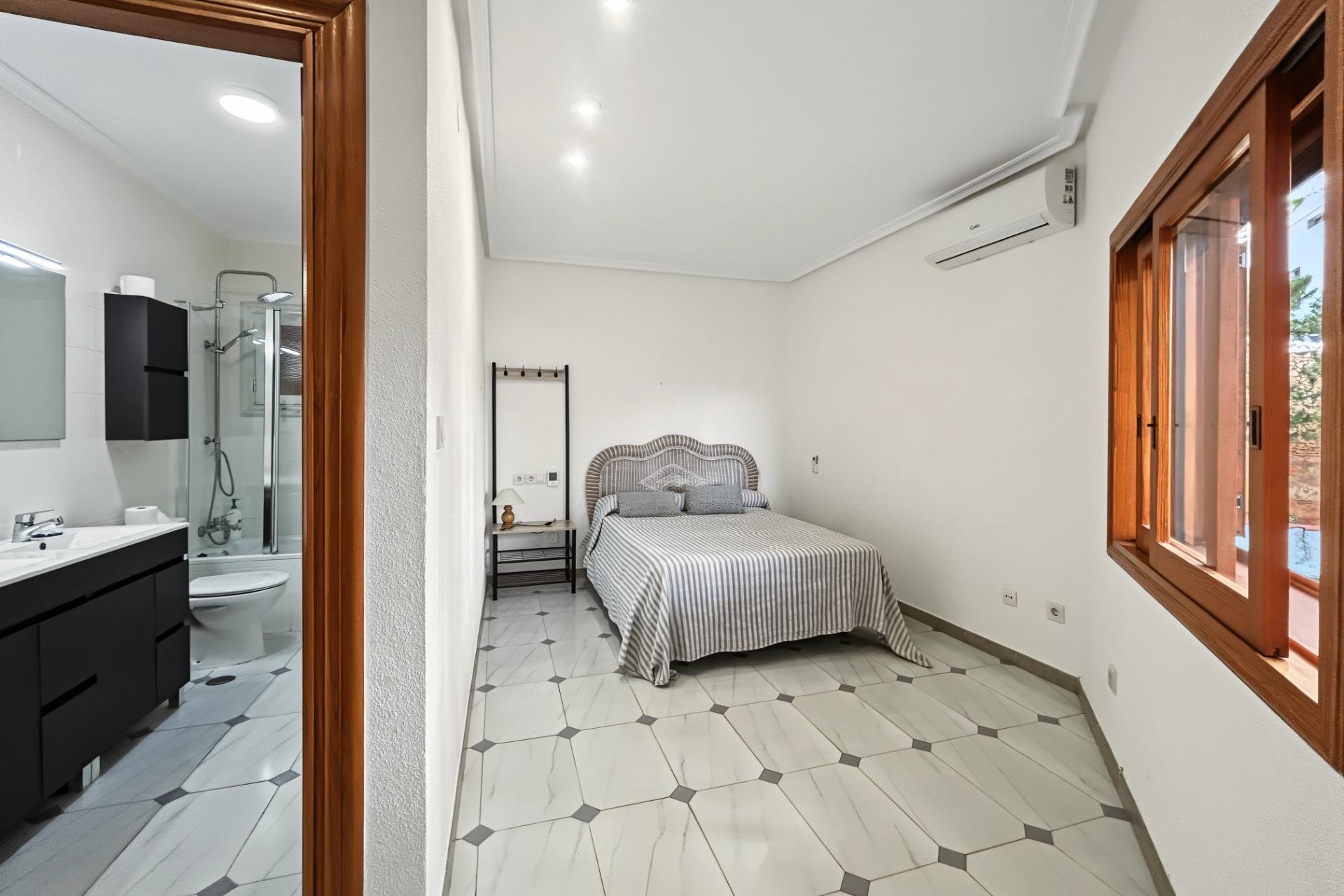 Revente - Villa - Orihuela Costa - Campoamor