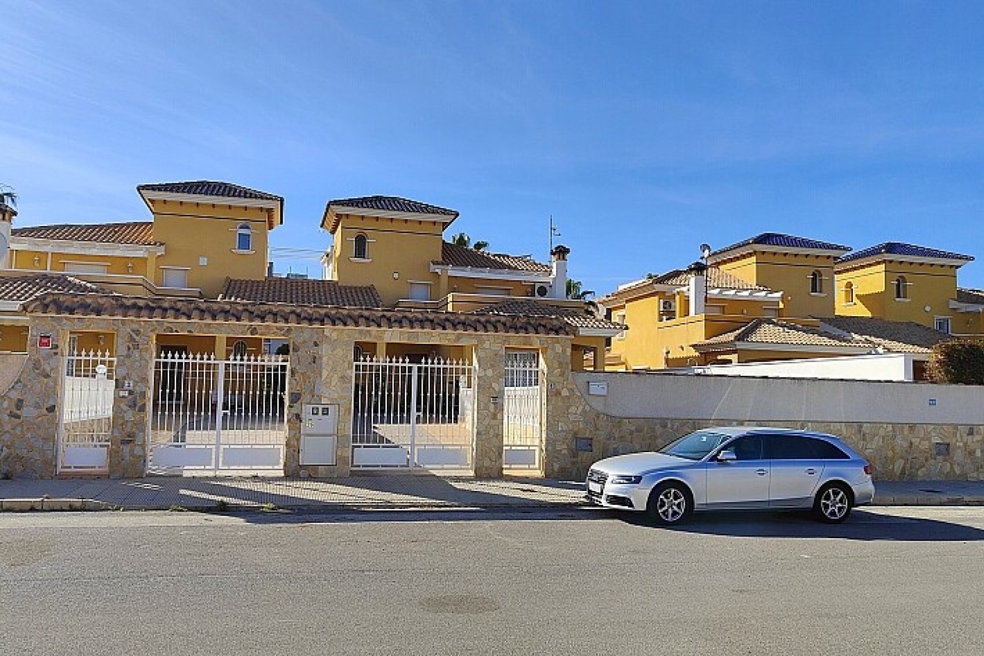 Revente - Villa - Orihuela Costa - La Zenia