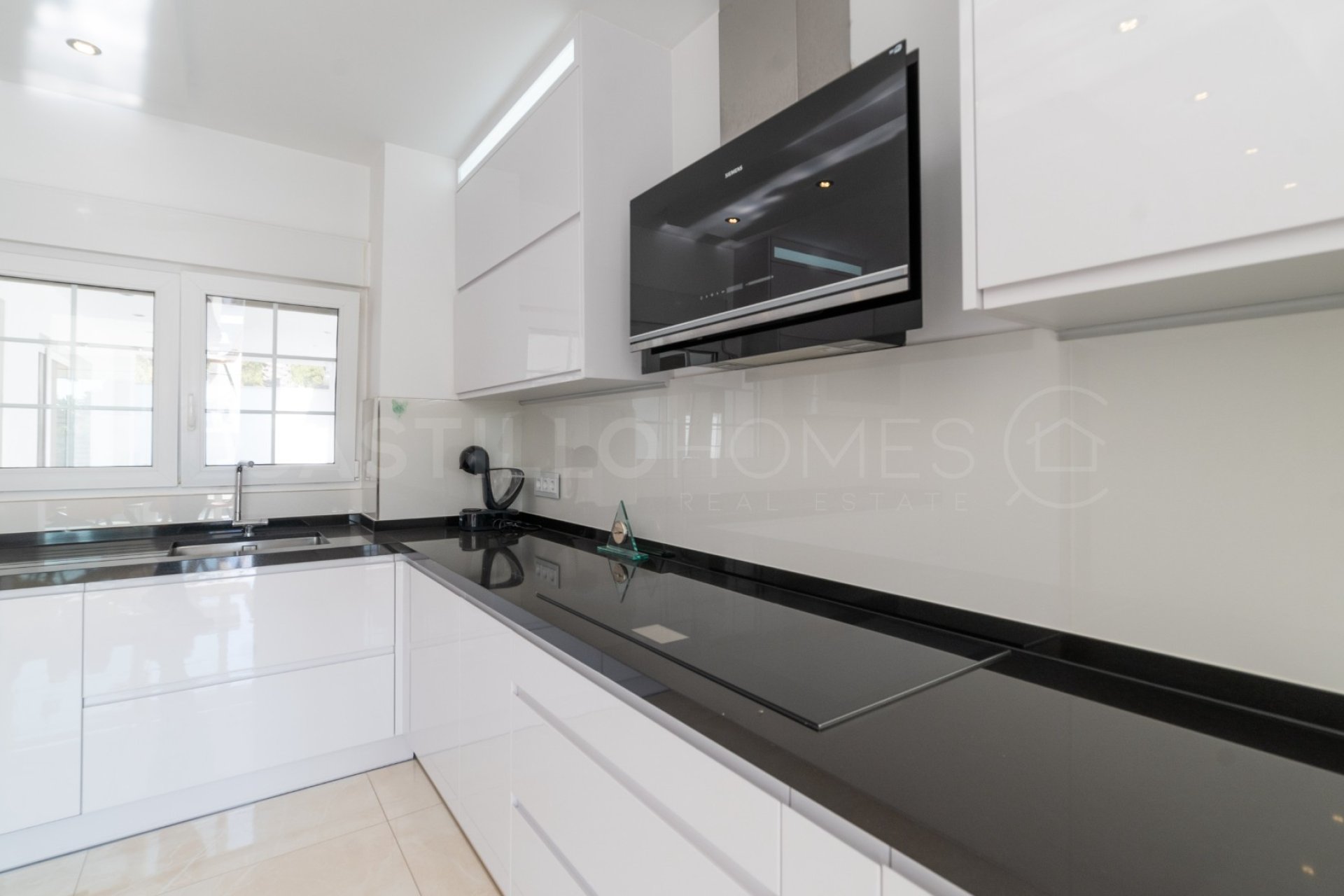 Revente - Villa - Orihuela Costa - La Zenia