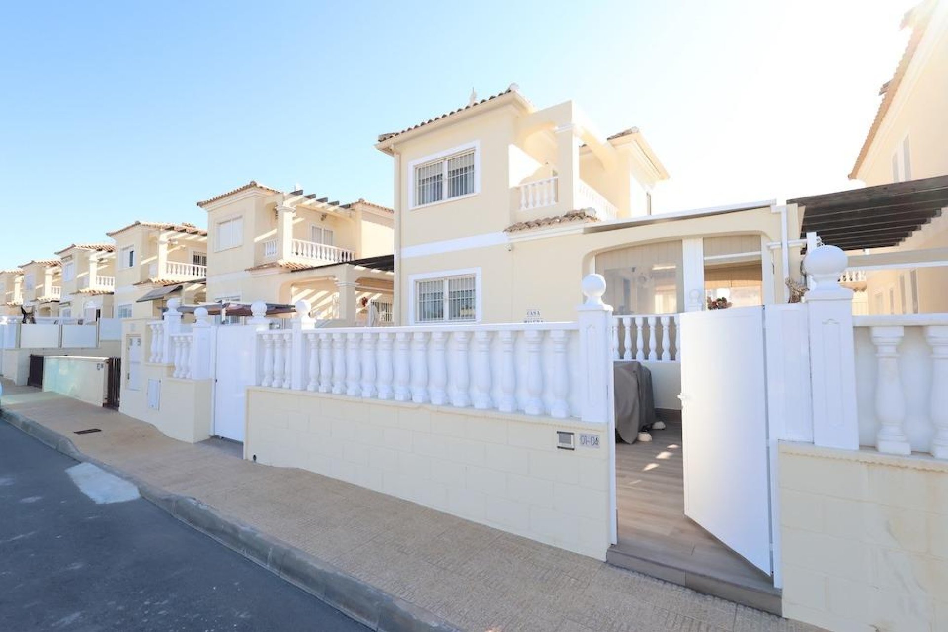Revente - Villa - Orihuela Costa - Lomas de Cabo Roig