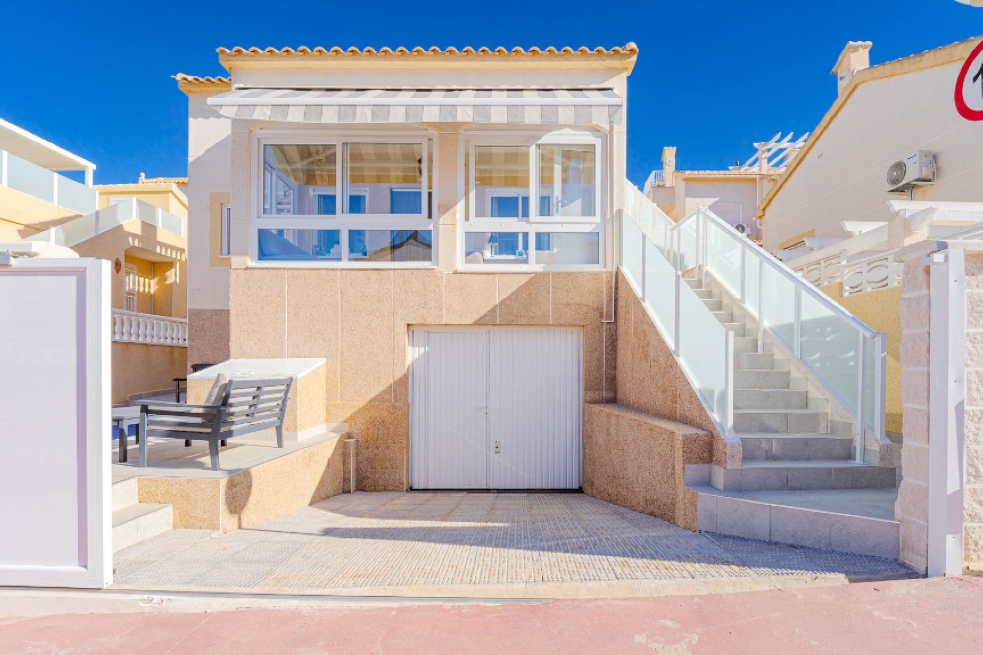 Revente - Villa - Orihuela Costa - Los Altos