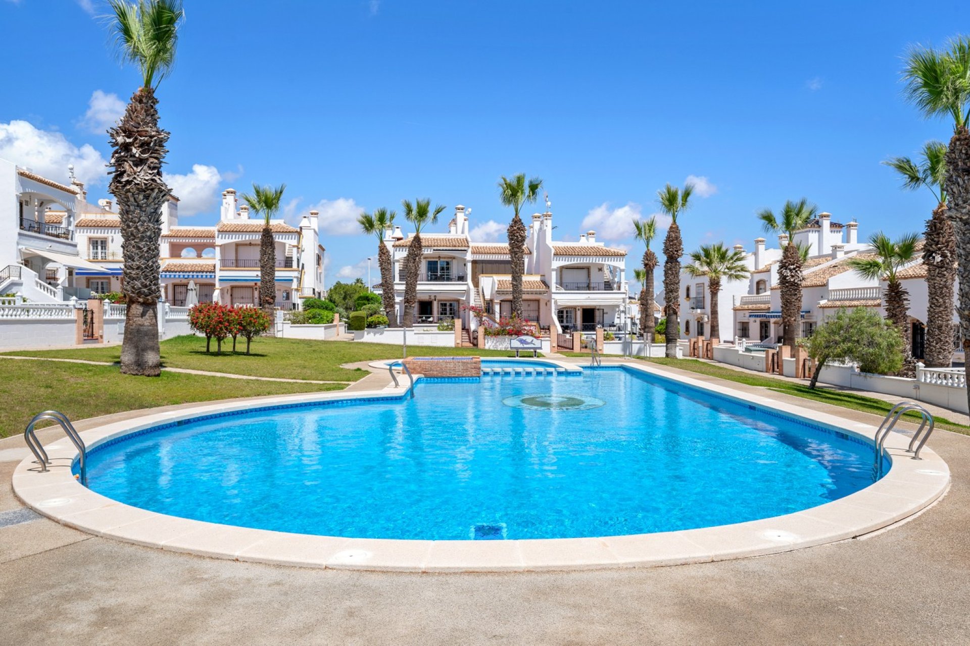 Revente - Villa - Orihuela Costa - Los Dolses