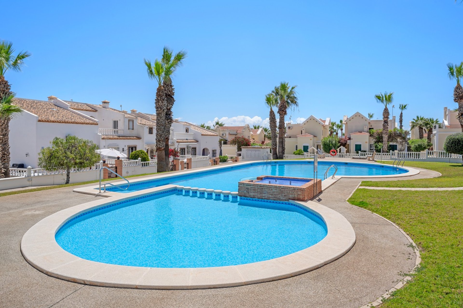 Revente - Villa - Orihuela Costa - Los Dolses