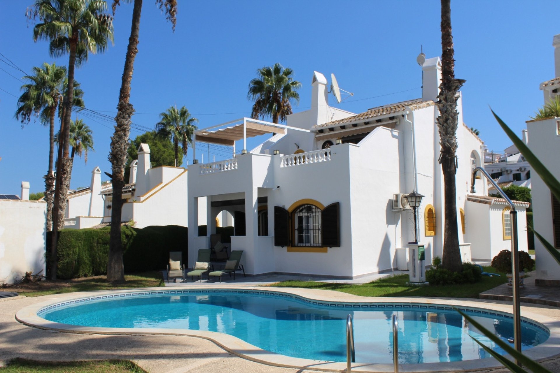 Revente - Villa - Orihuela Costa - Villamartín