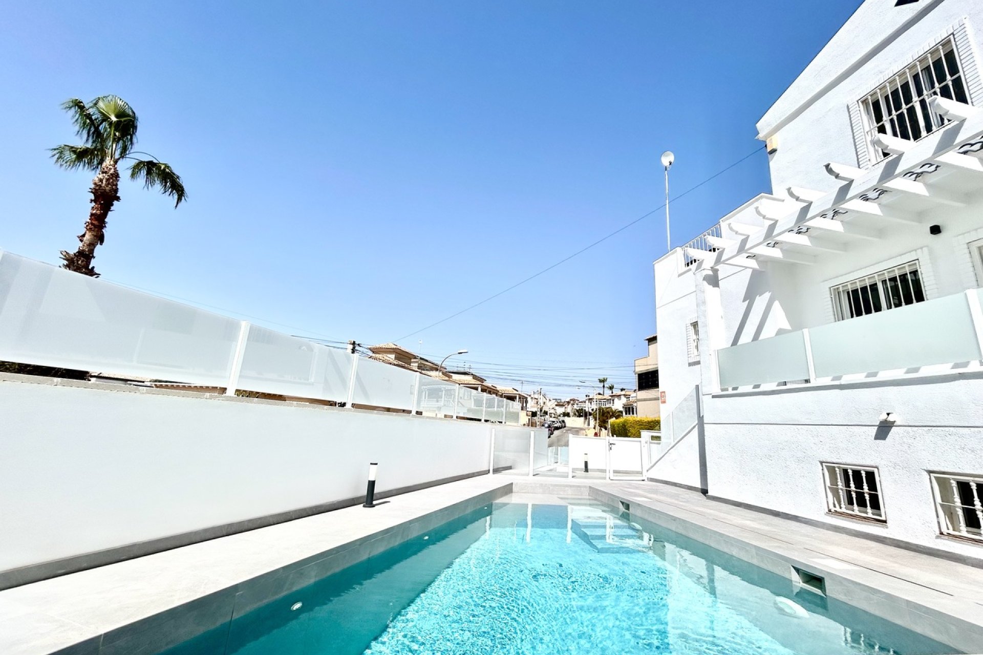 Revente - Villa - Orihuela Costa - Villamartin