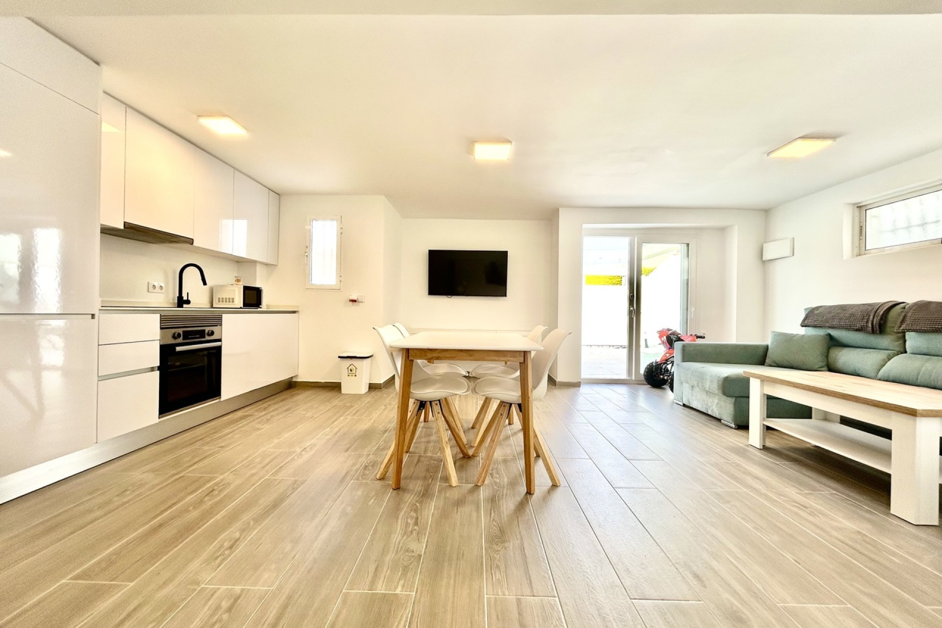 Revente - Villa - Orihuela Costa - Villamartin