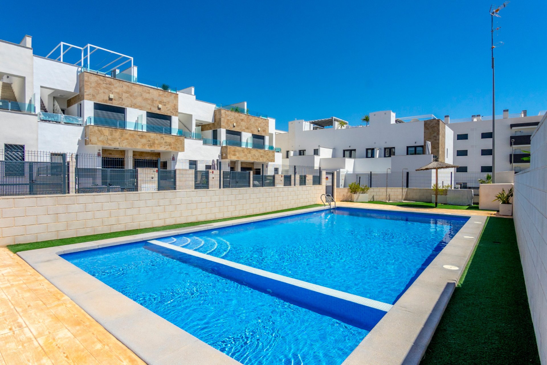 Revente - Villa - Orihuela Costa - Villamartin