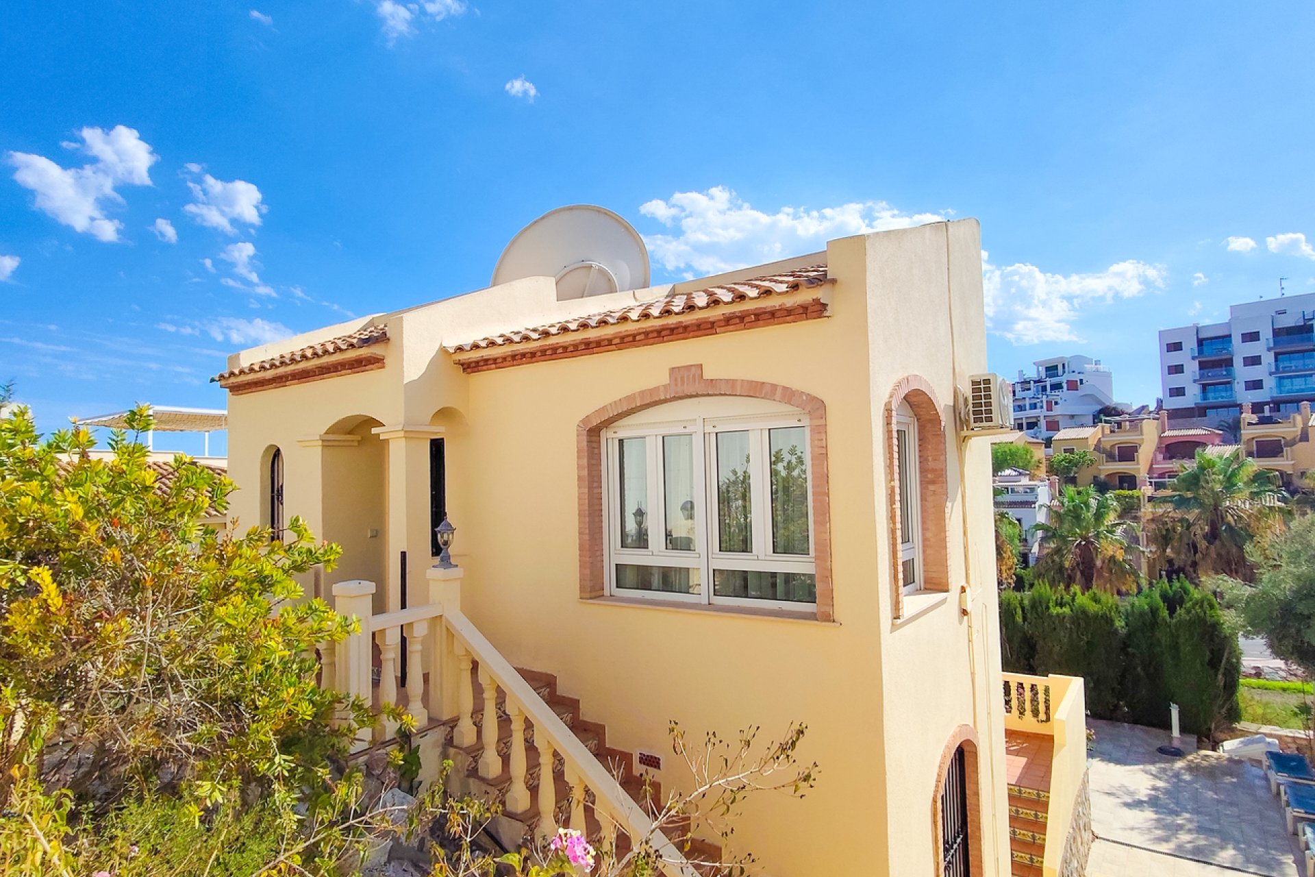 Revente - Villa - Orihuela Costa - Villamartin