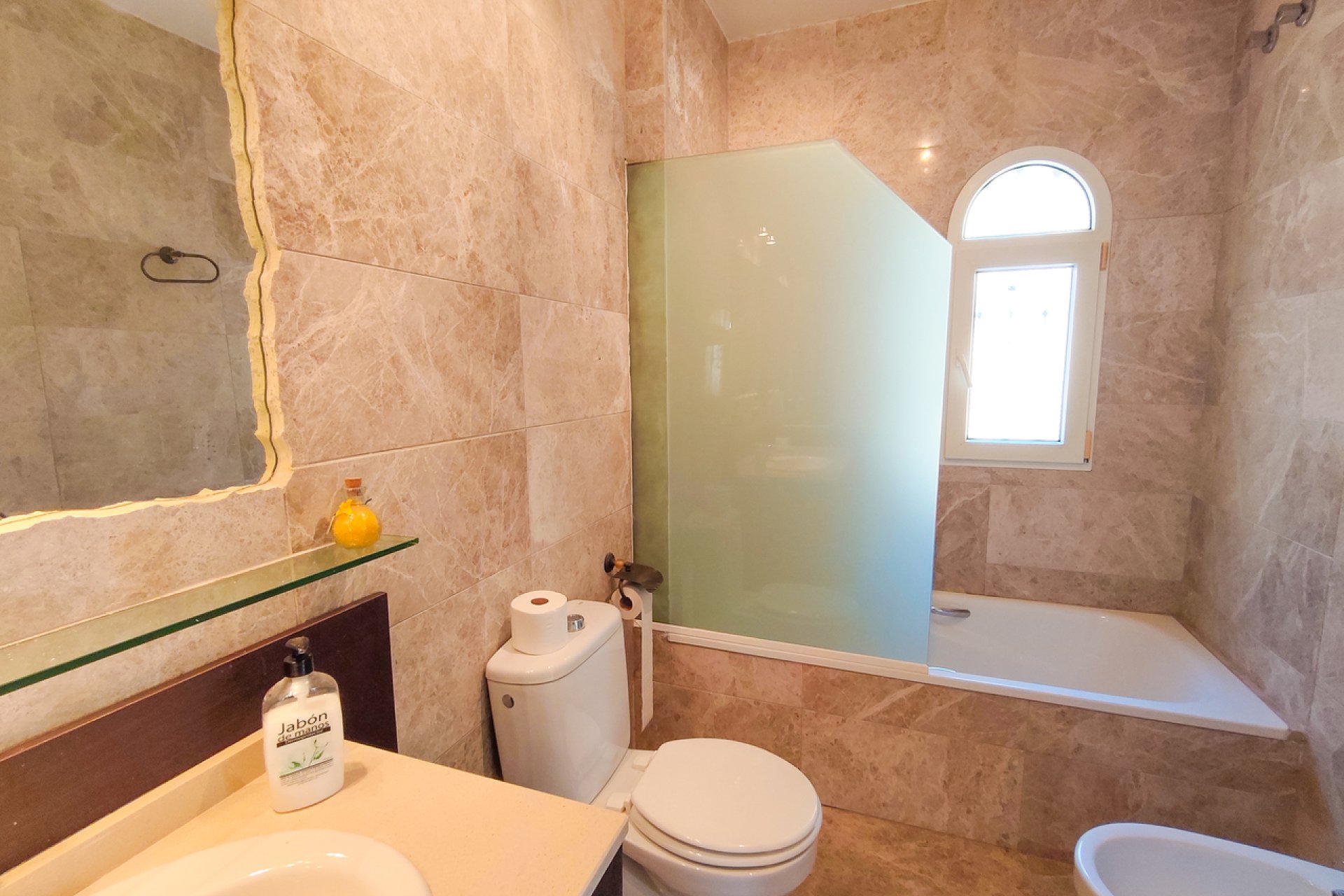 Revente - Villa - Orihuela Costa - Villamartin