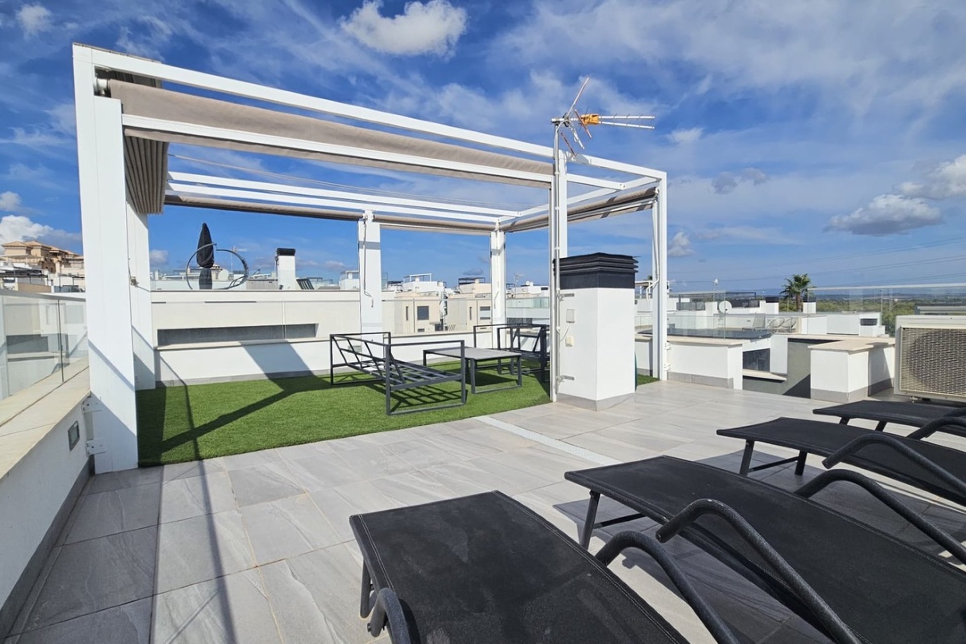 Revente - Villa - Orihuela Costa - Villamartin