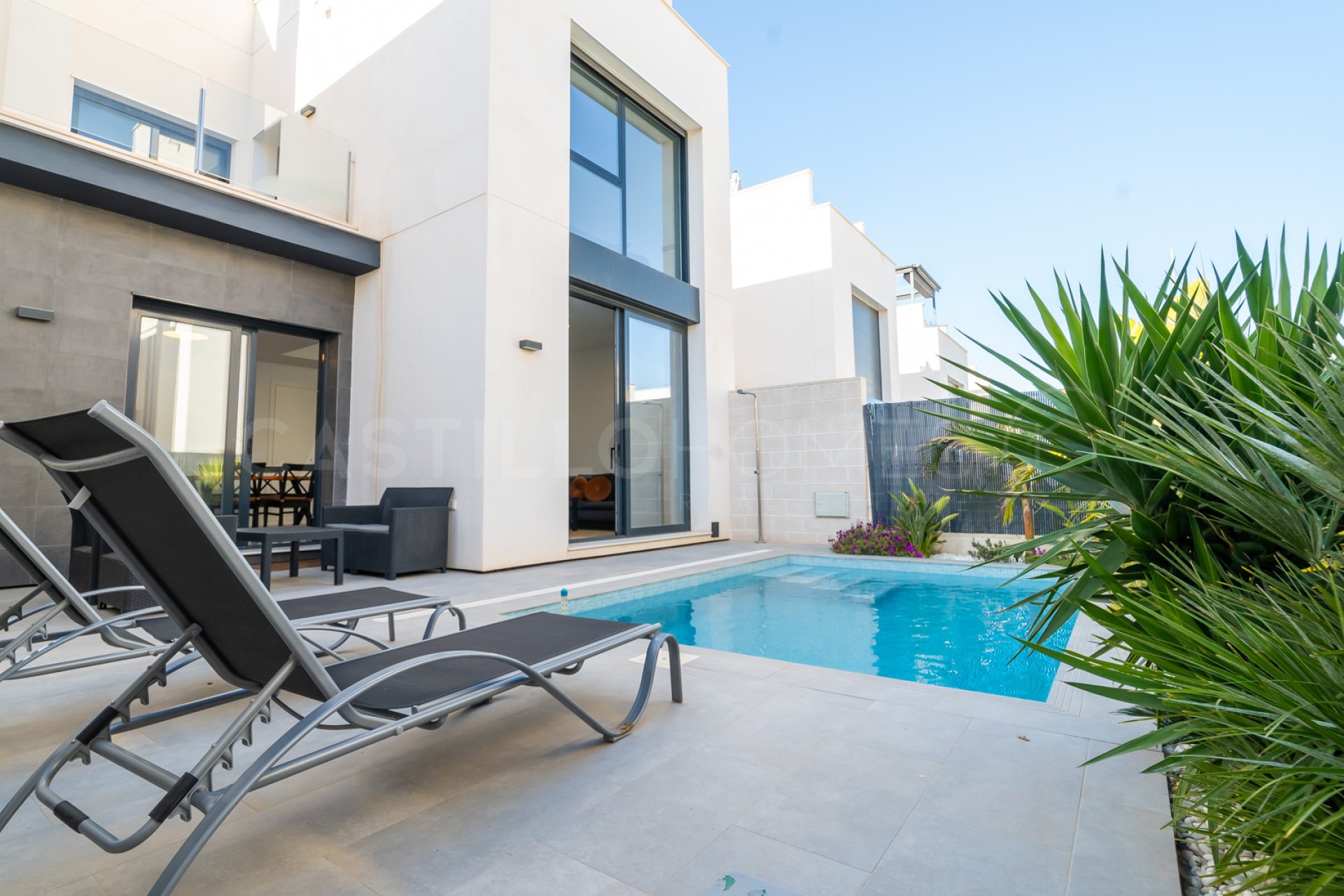 Revente - Villa - Orihuela Costa - Villamartín