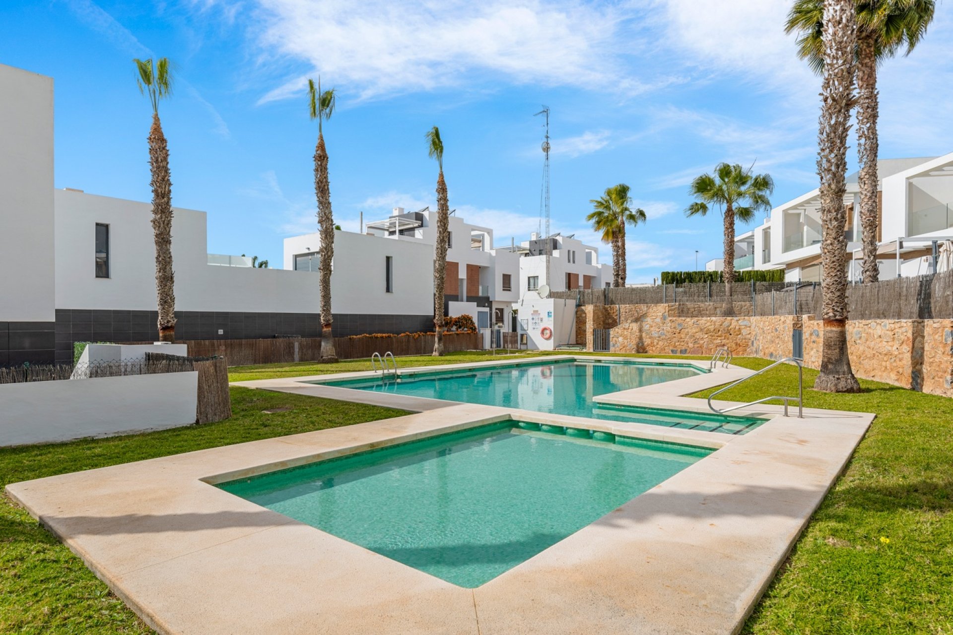 Revente - Villa - Orihuela Costa - Villamartín