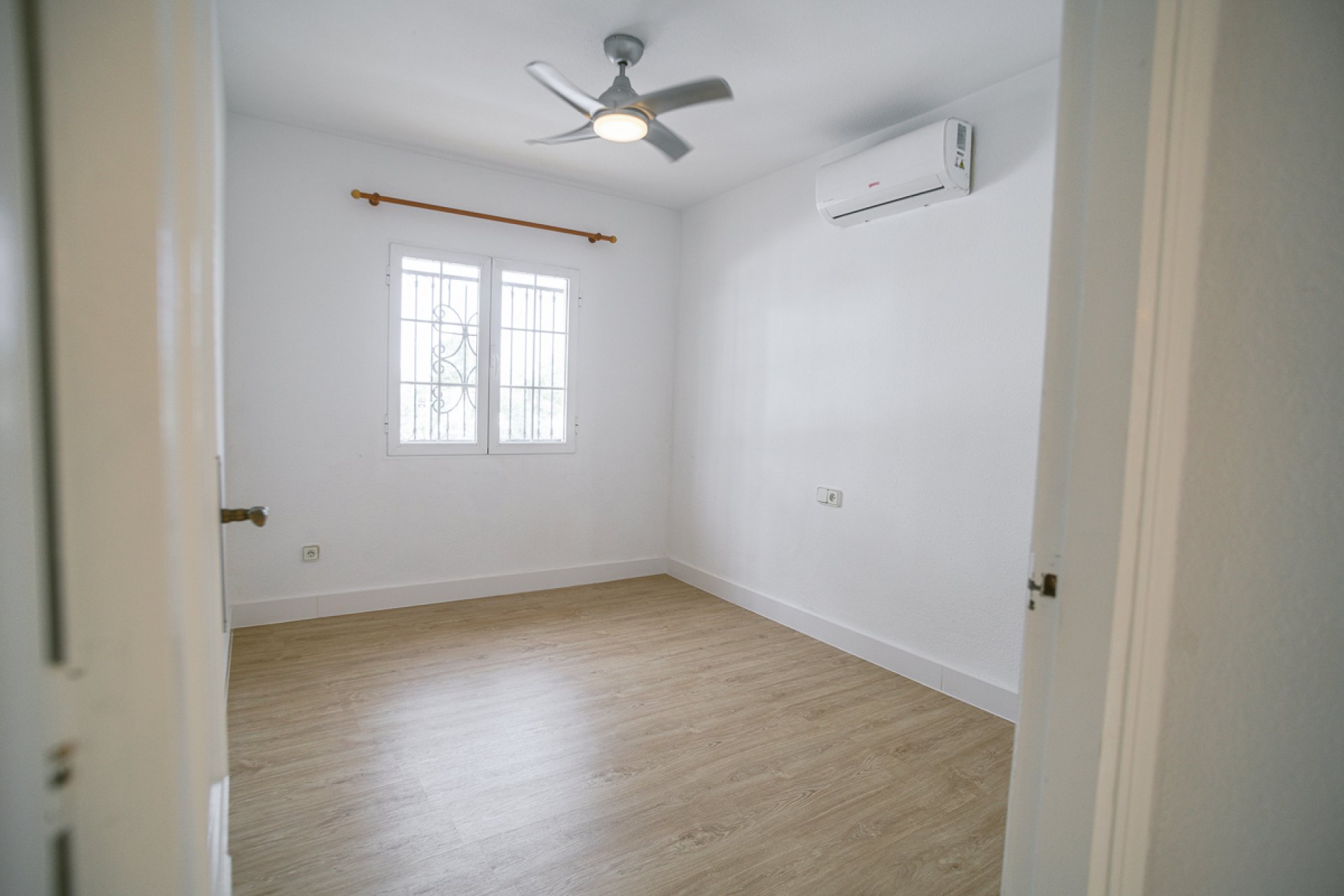 Revente - Villa - Orihuela Costa - Villamartín