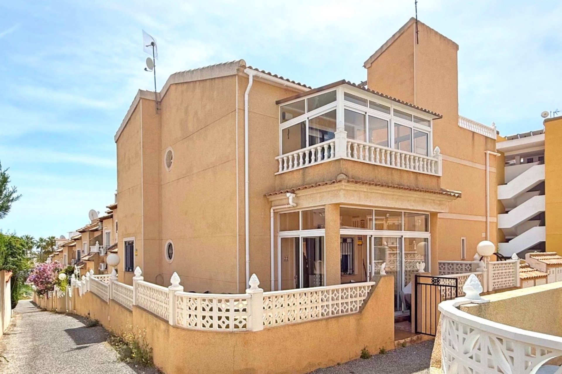 Revente - Villa - Orihuela Costa - Villamartín
