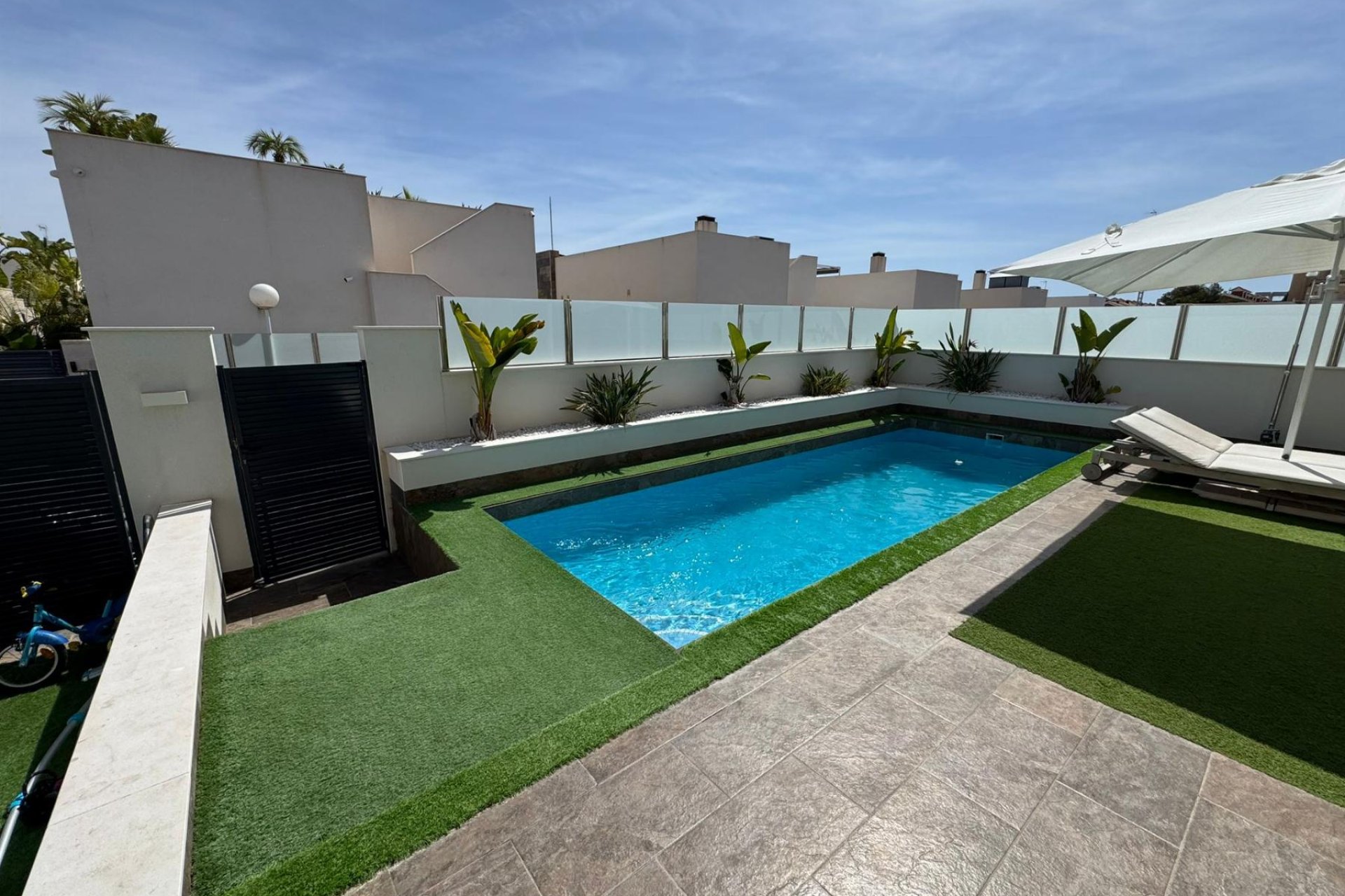 Revente - Villa - Orihuela Costa - Villamartín