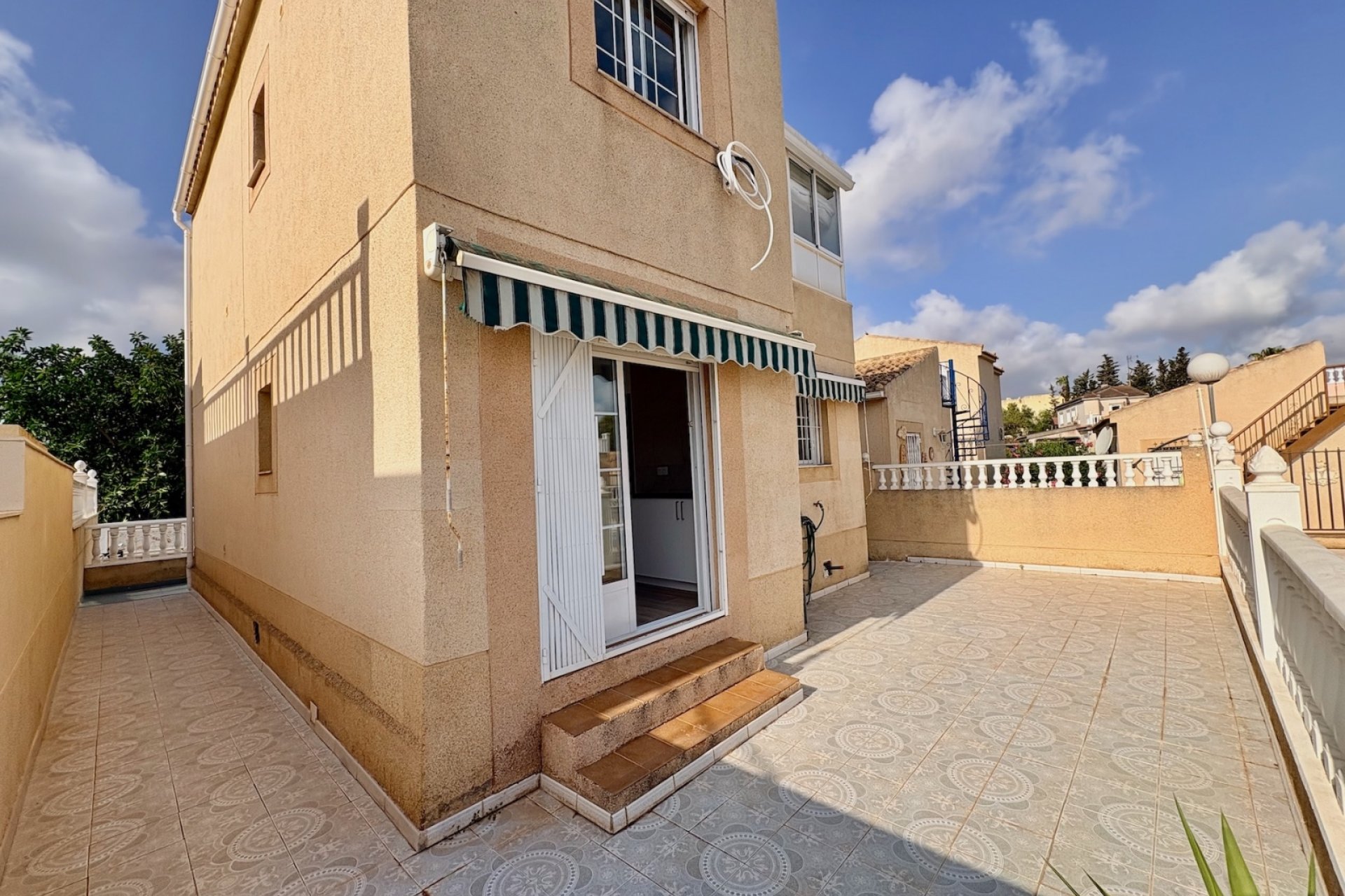 Revente - Villa - Orihuela - Los Balcones