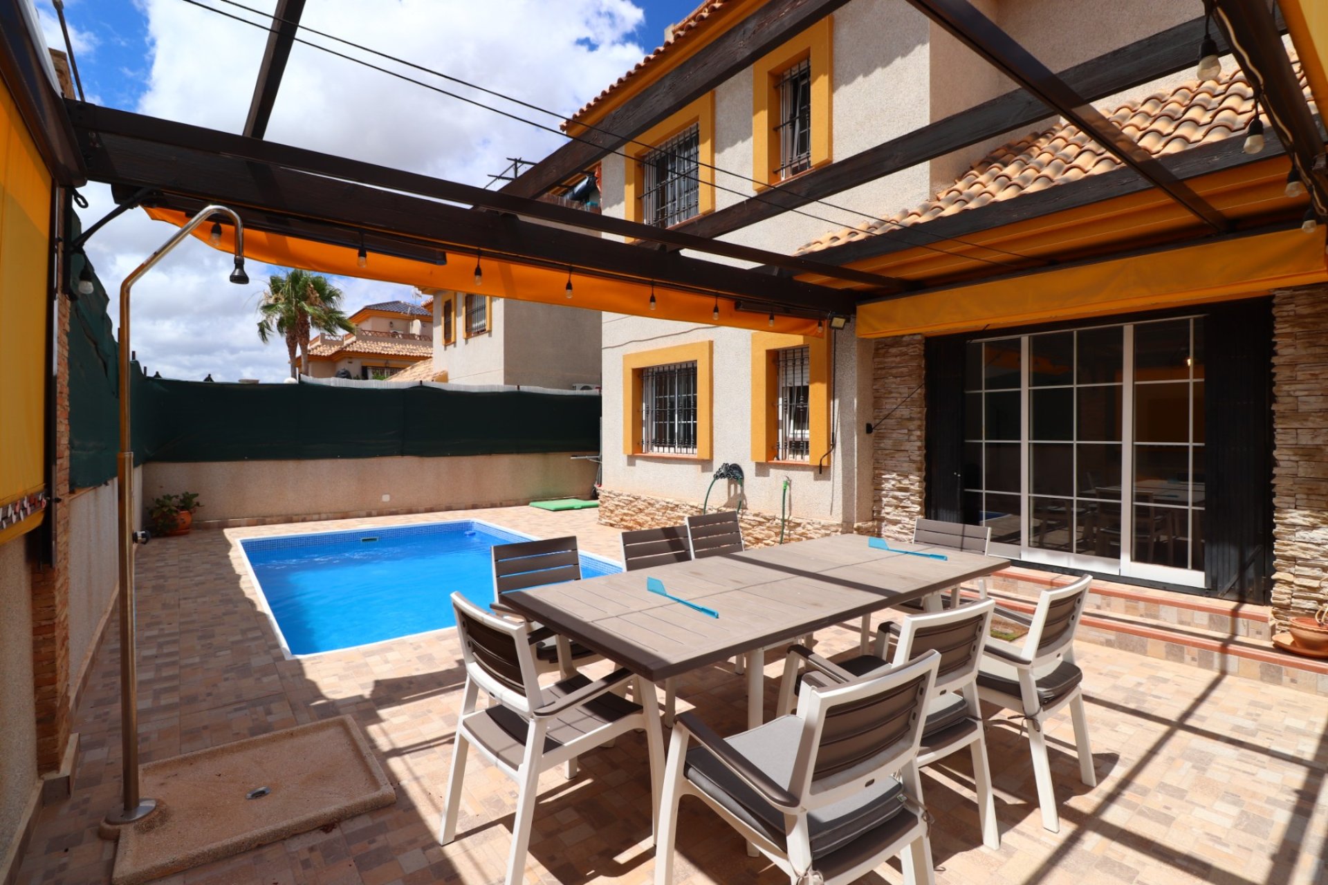 Revente - Villa / Semi detached - Los Montesinos - La Herrada