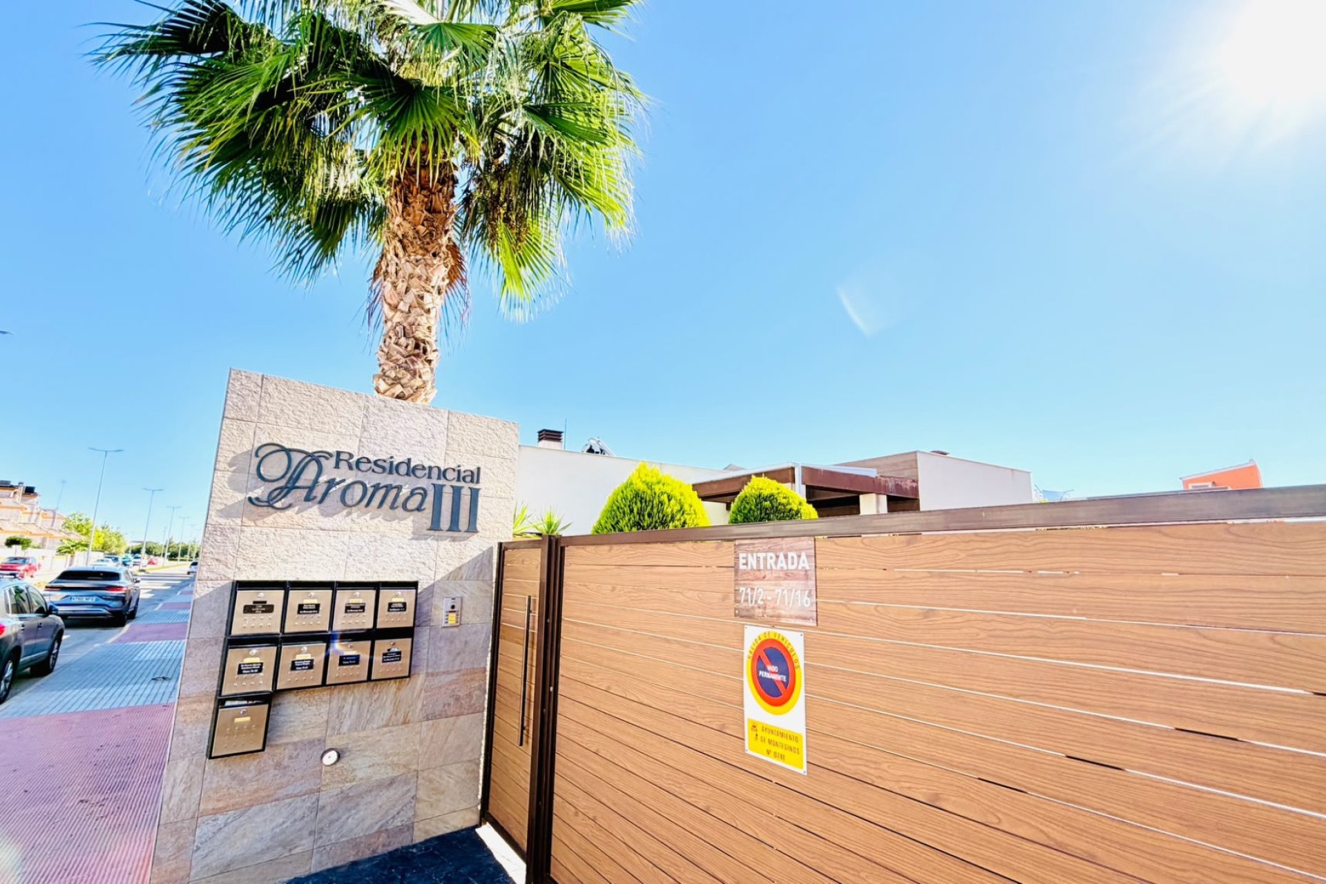 Revente - Villa / Semi detached - Los Montesinos