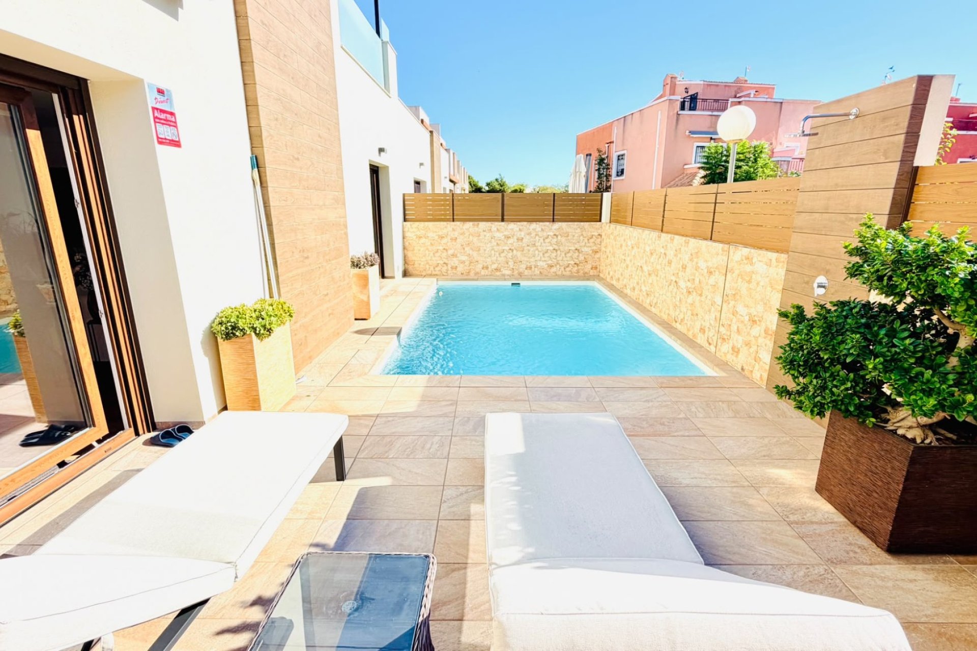 Revente - Villa / Semi detached - Los Montesinos