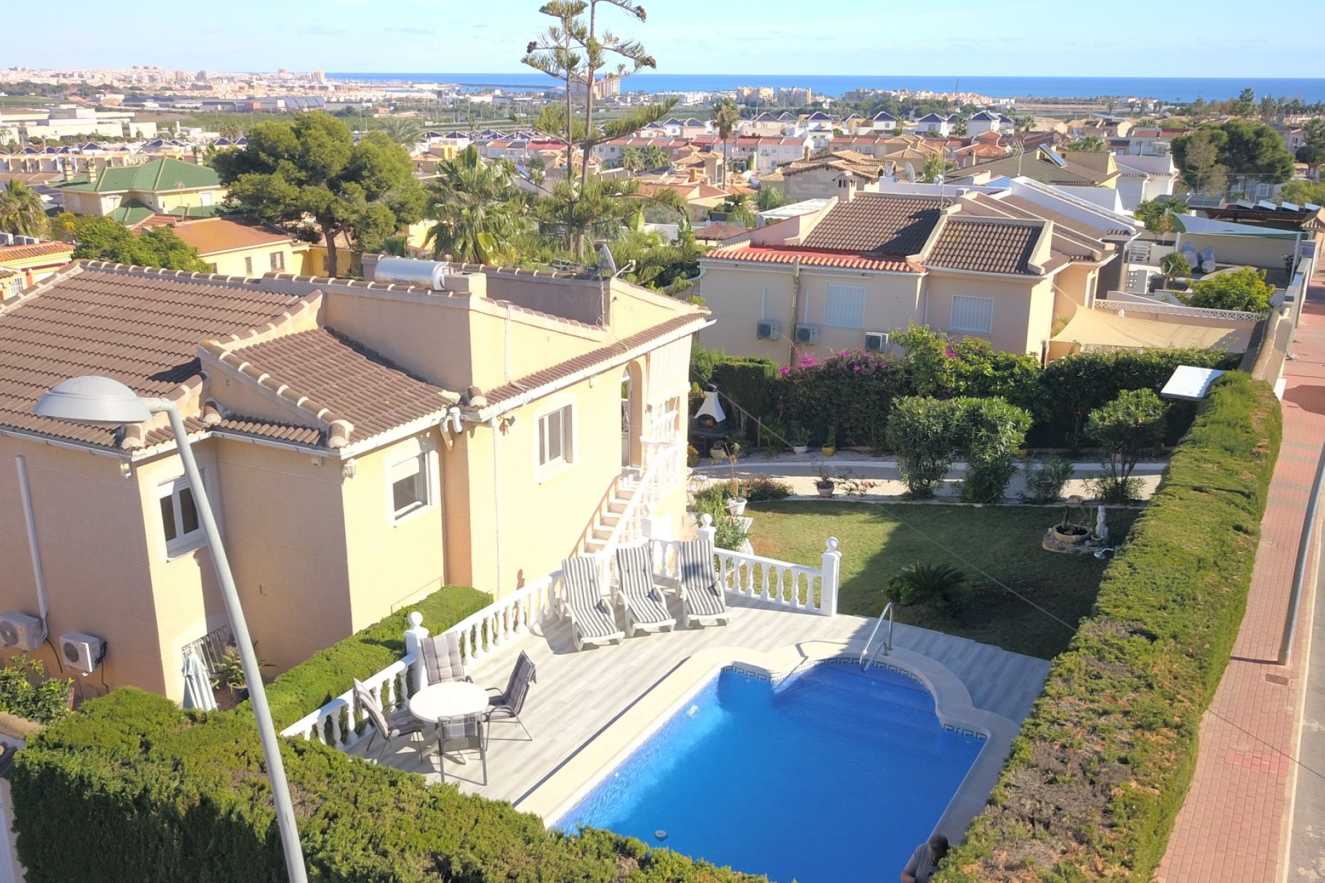 Revente - Villa / Semi detached - Orihuela Costa - Los Balcones