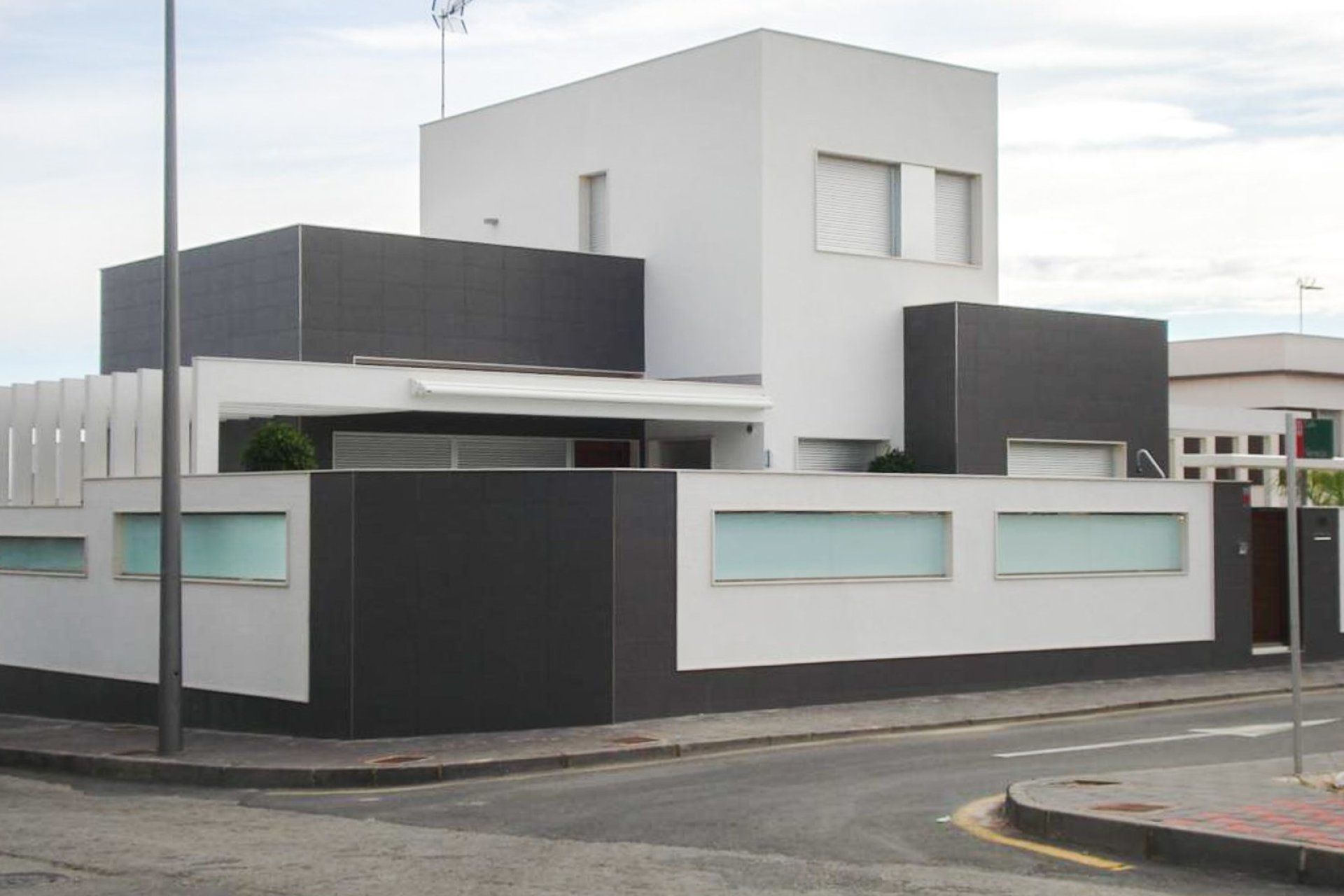 Revente - Villa / Semi detached - Orihuela Costa - Mil Palmeras