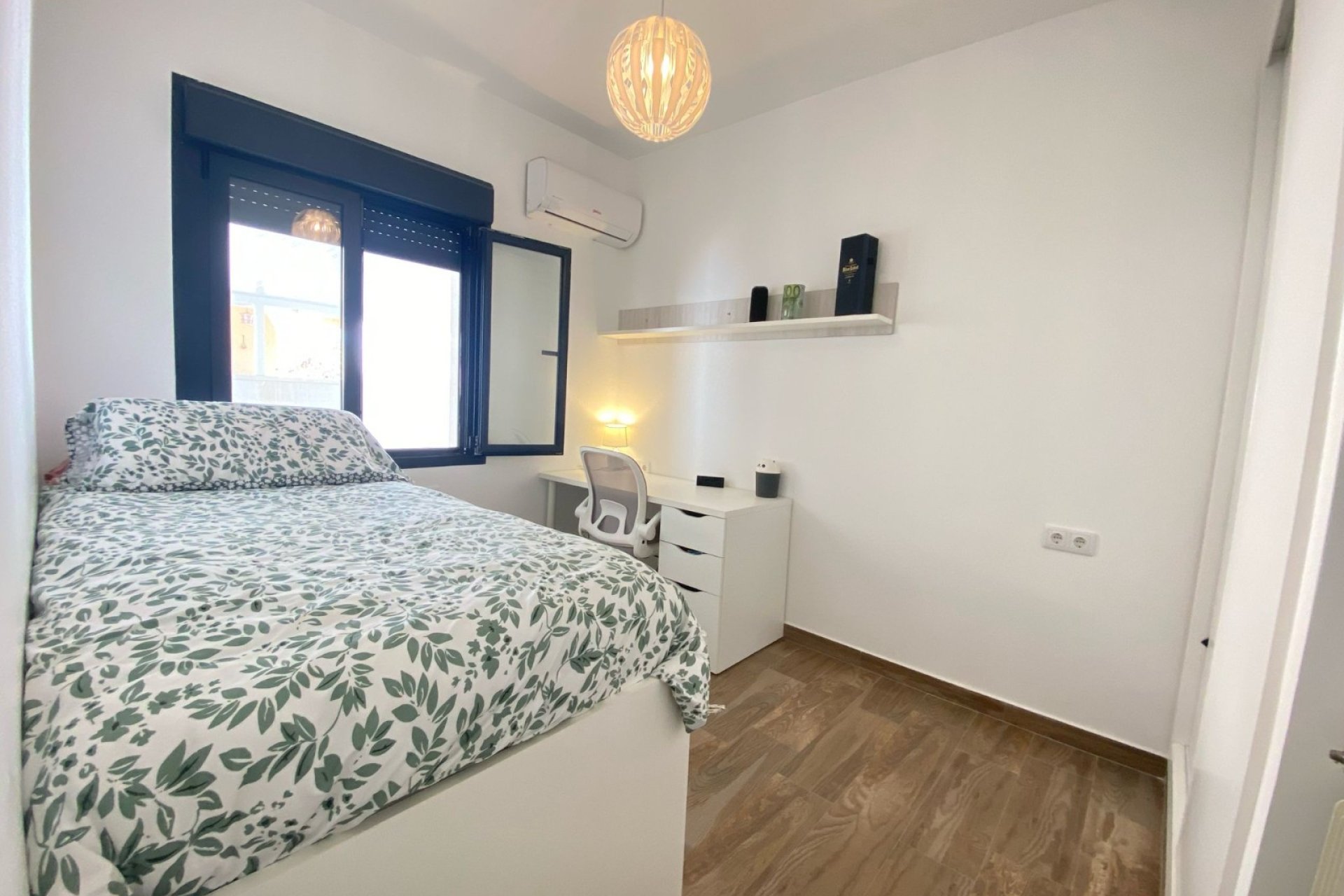 Revente - Villa / Semi detached - Orihuela Costa - Villamartín-Las Filipinas