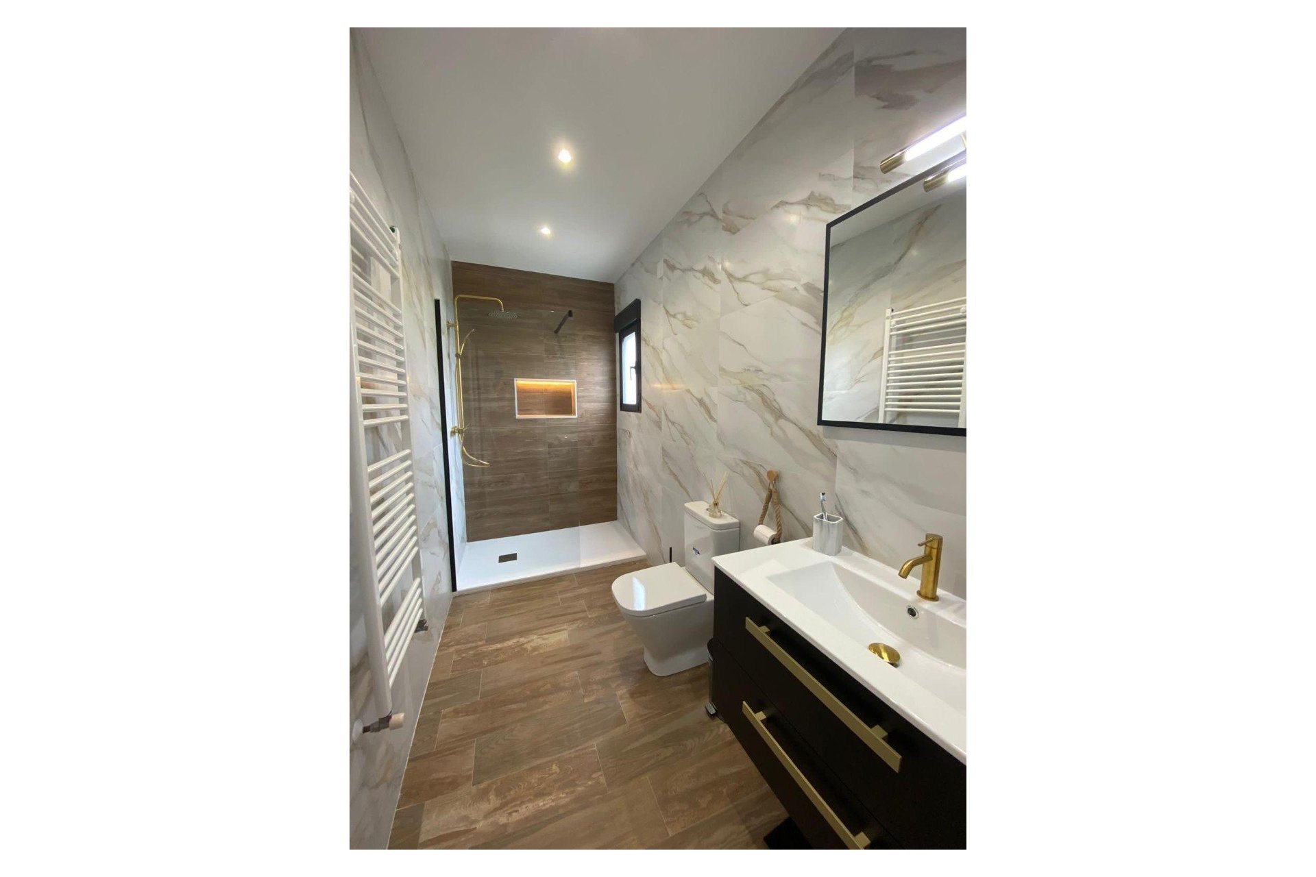 Revente - Villa / Semi detached - Orihuela Costa - Villamartín-Las Filipinas