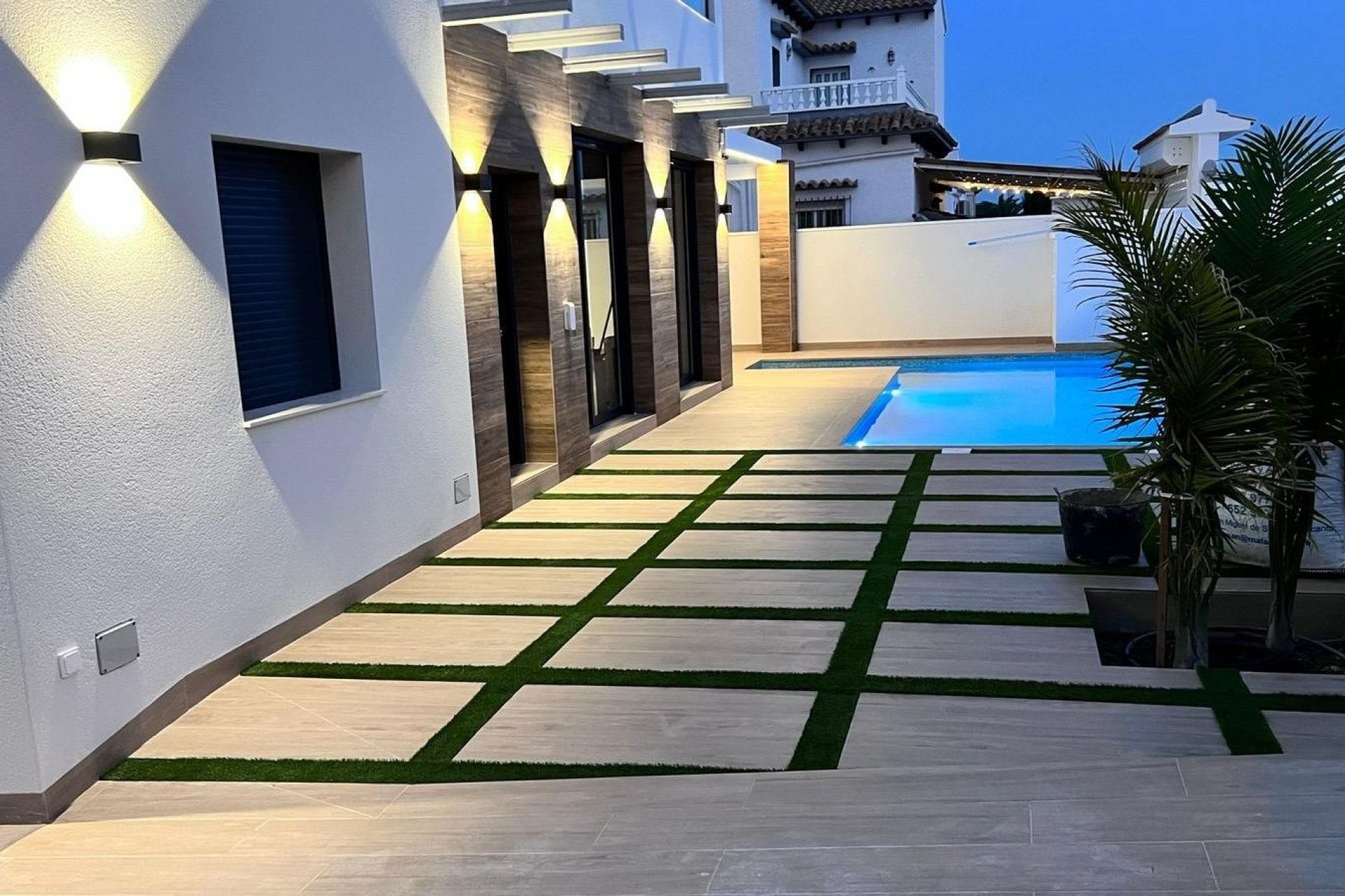 Revente - Villa / Semi detached - Orihuela Costa - Villamartín-Las Filipinas