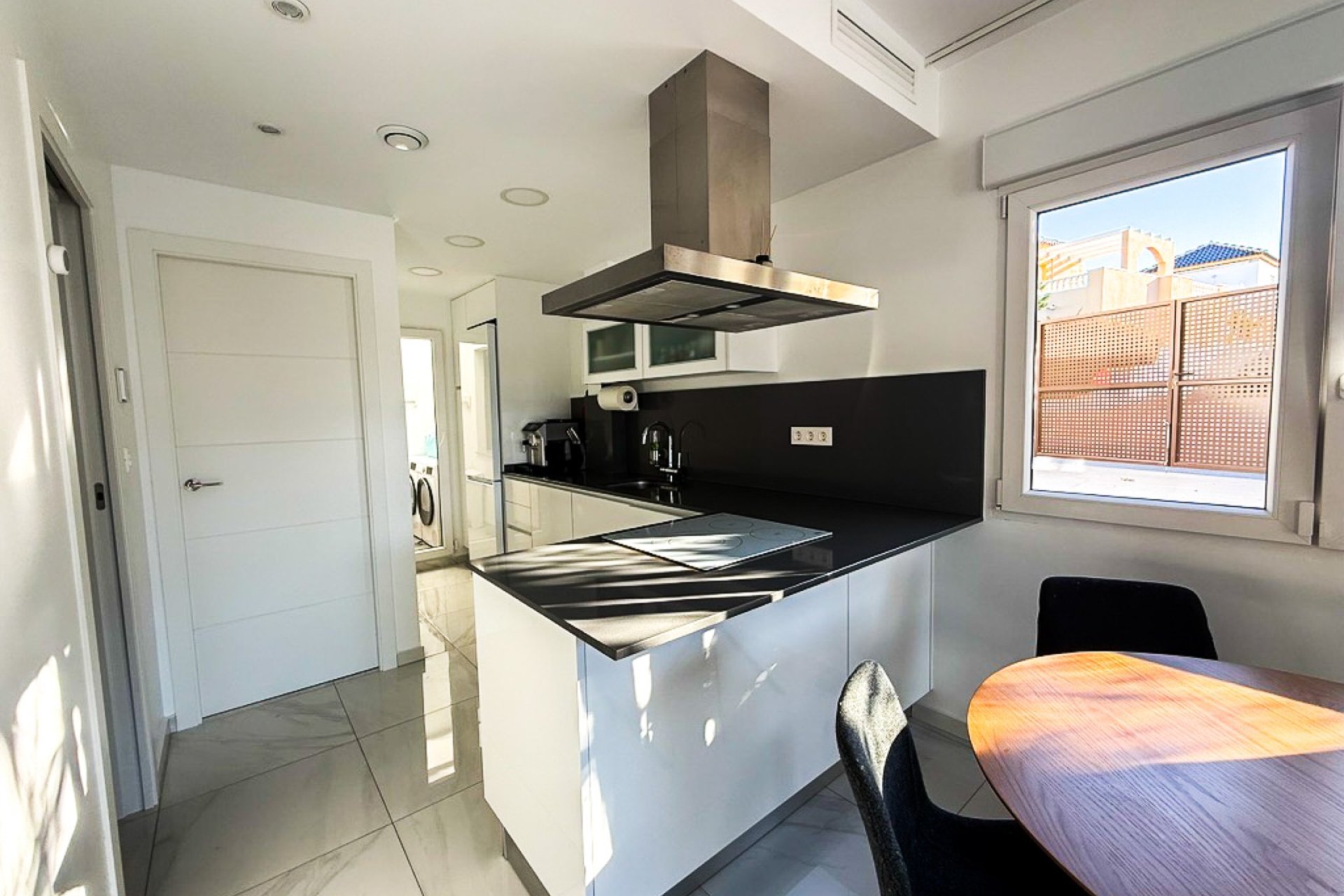 Revente - Villa / Semi detached - Torrevieja - Los Balcones