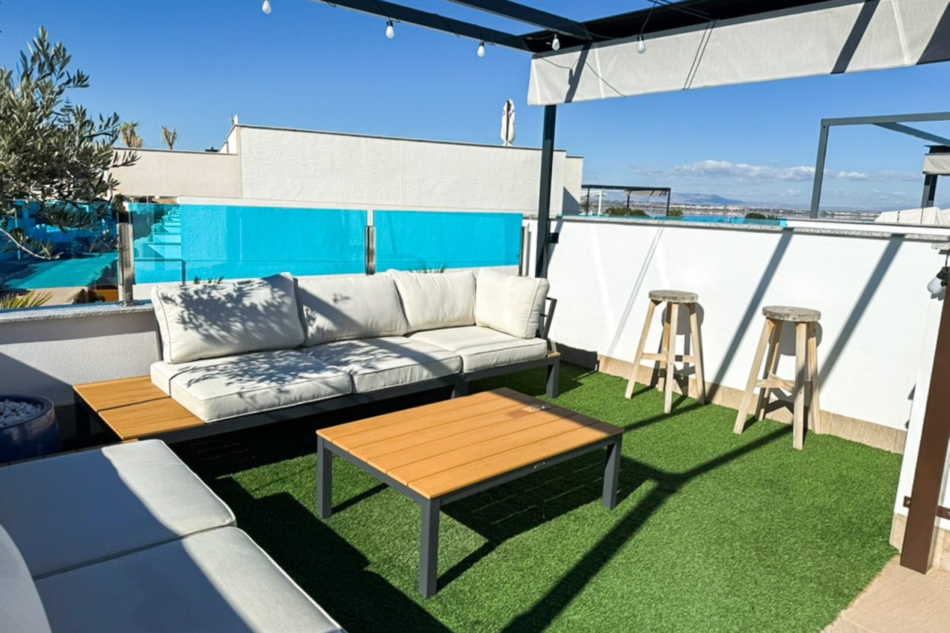 Revente - Villa / Semi detached - Torrevieja - Los Balcones