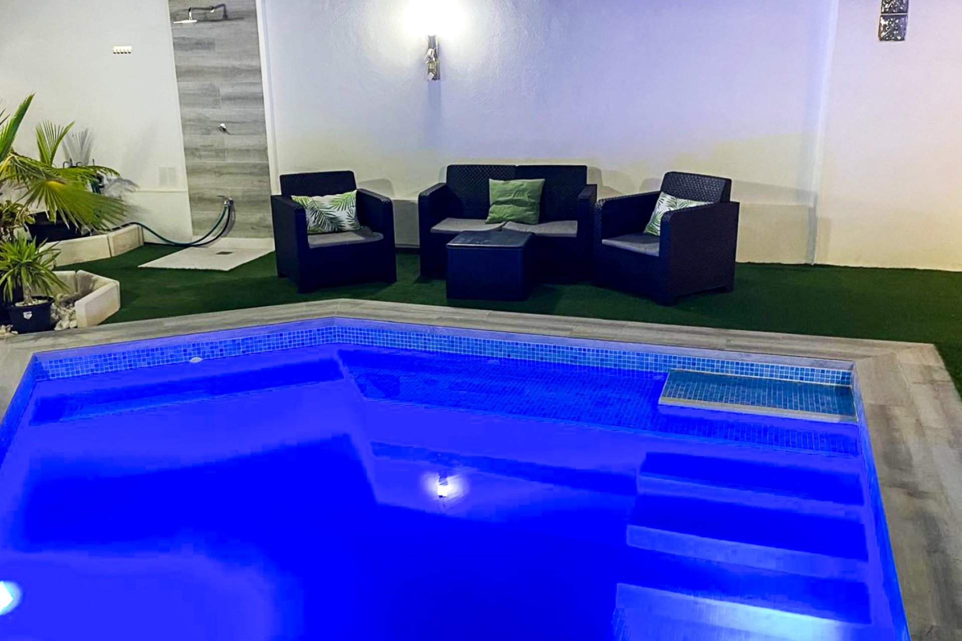 Revente - Villa / Semi detached - Torrevieja - Playa de los Locos