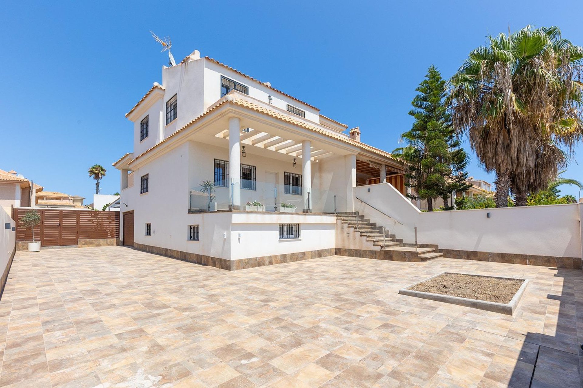 Revente - Villa - Torrevieja - Aguas Nuevas