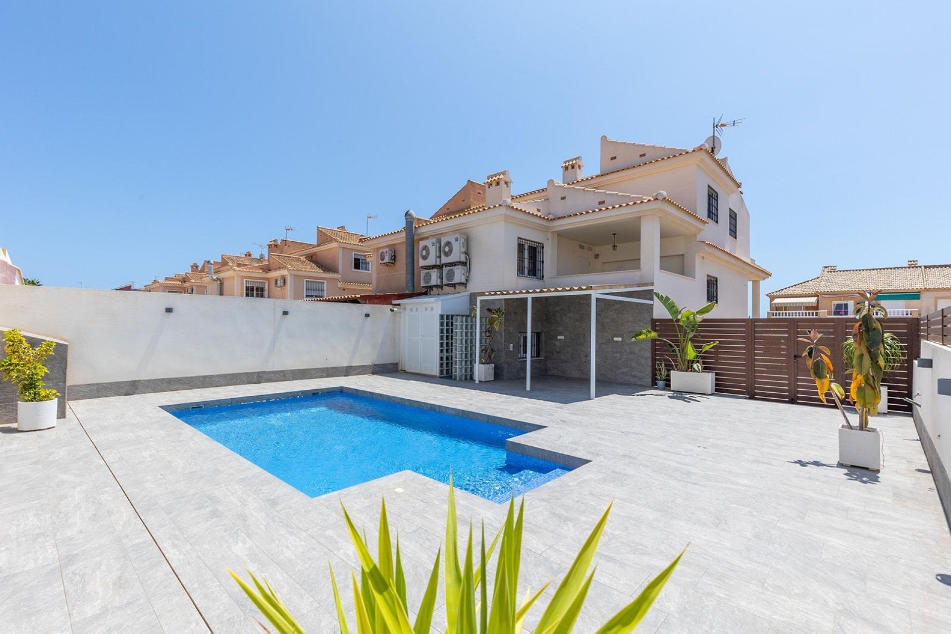 Revente - Villa - Torrevieja - Aguas Nuevas