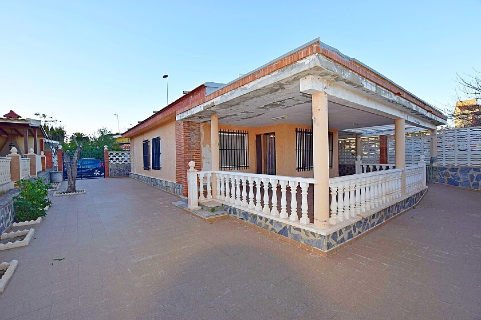 Revente - Villa - Torrevieja - Calas - norte ciudad