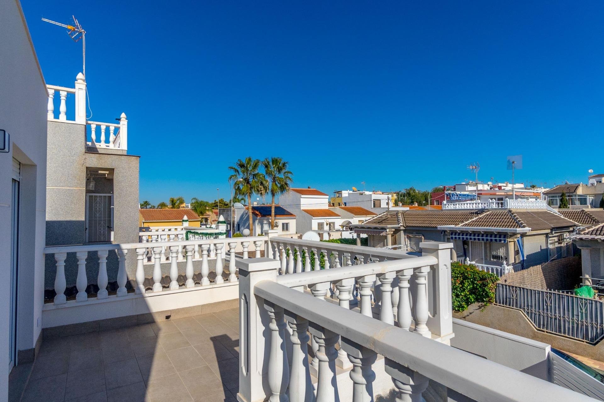 Revente - Villa - Torrevieja - El chaparral