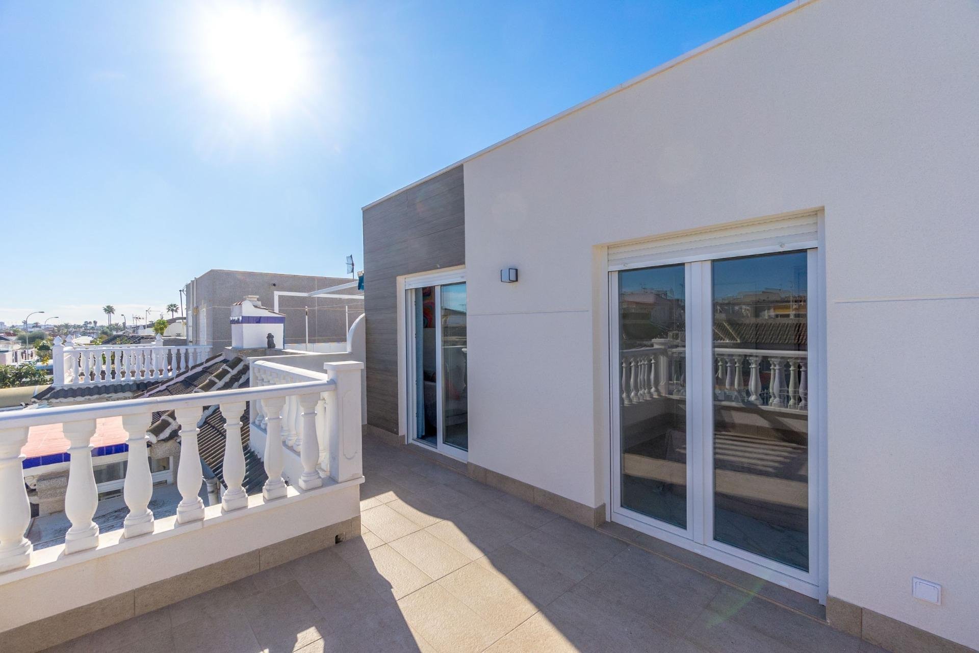 Revente - Villa - Torrevieja - El chaparral