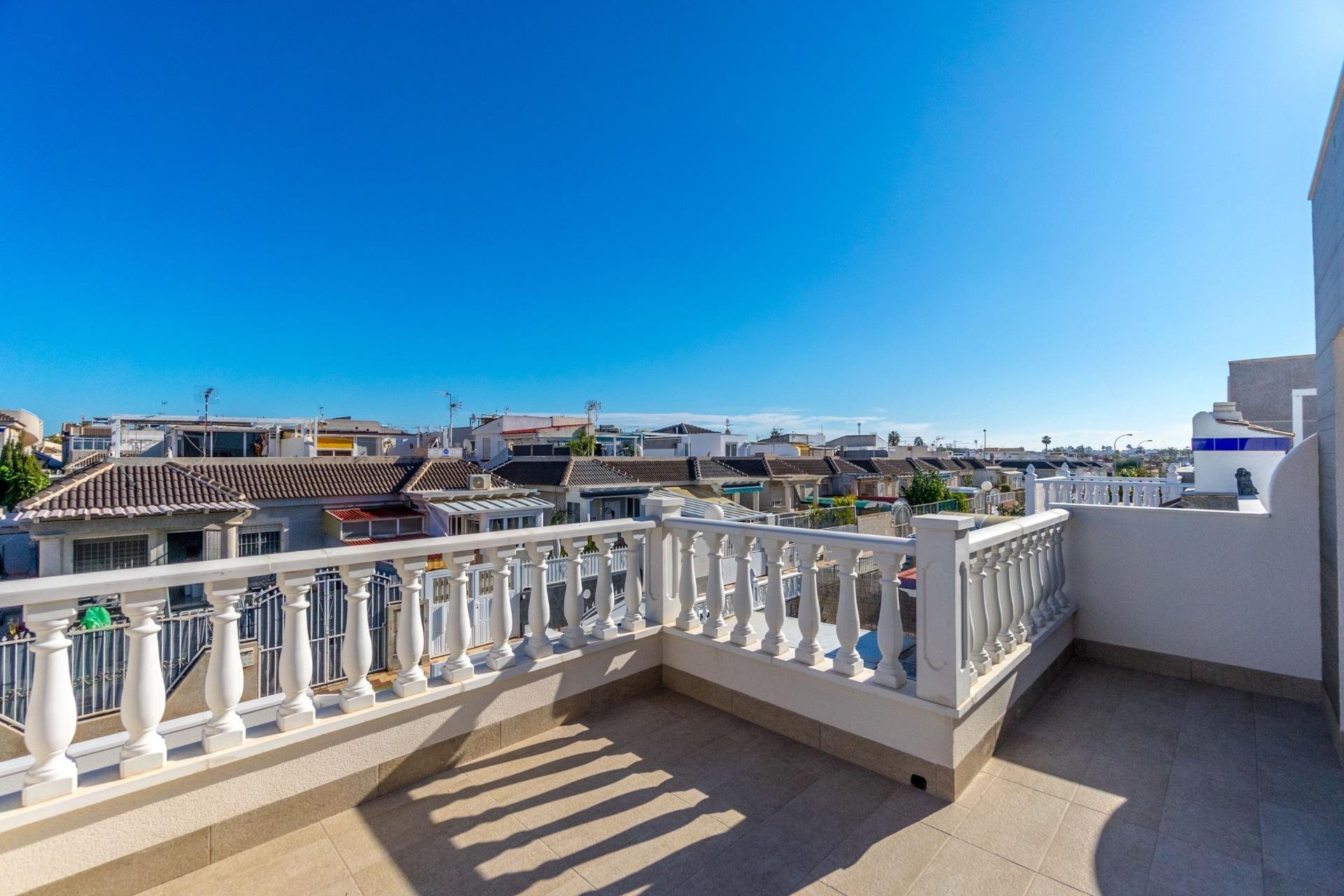 Revente - Villa - Torrevieja - El chaparral